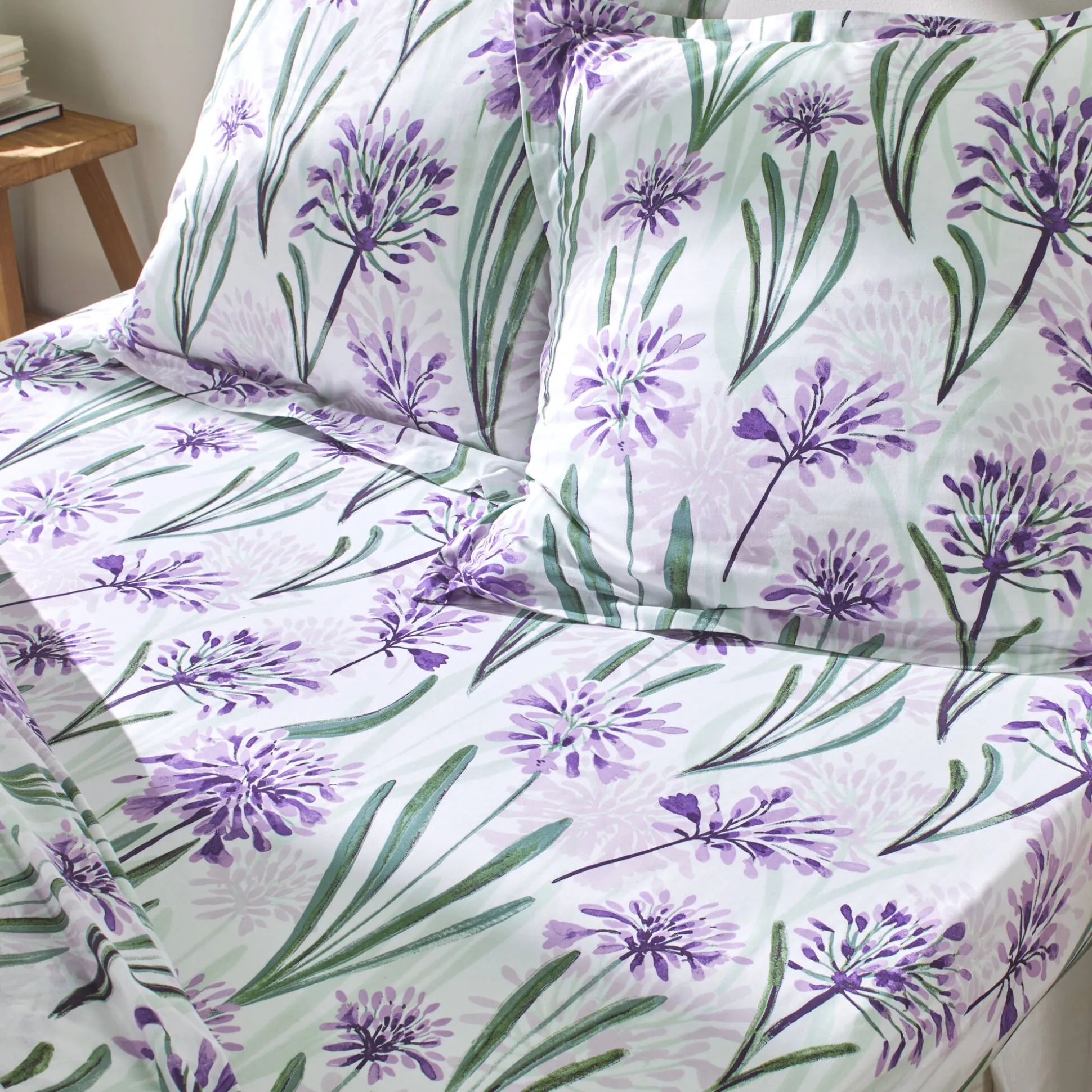 Bedlinnen Agapanthe in katoen, met bloemenprint