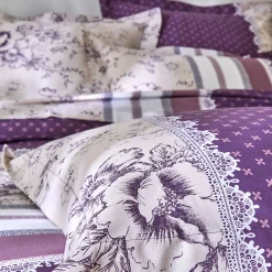 Bedlinnen Gabrielle in flanel met bloemenprint en kant