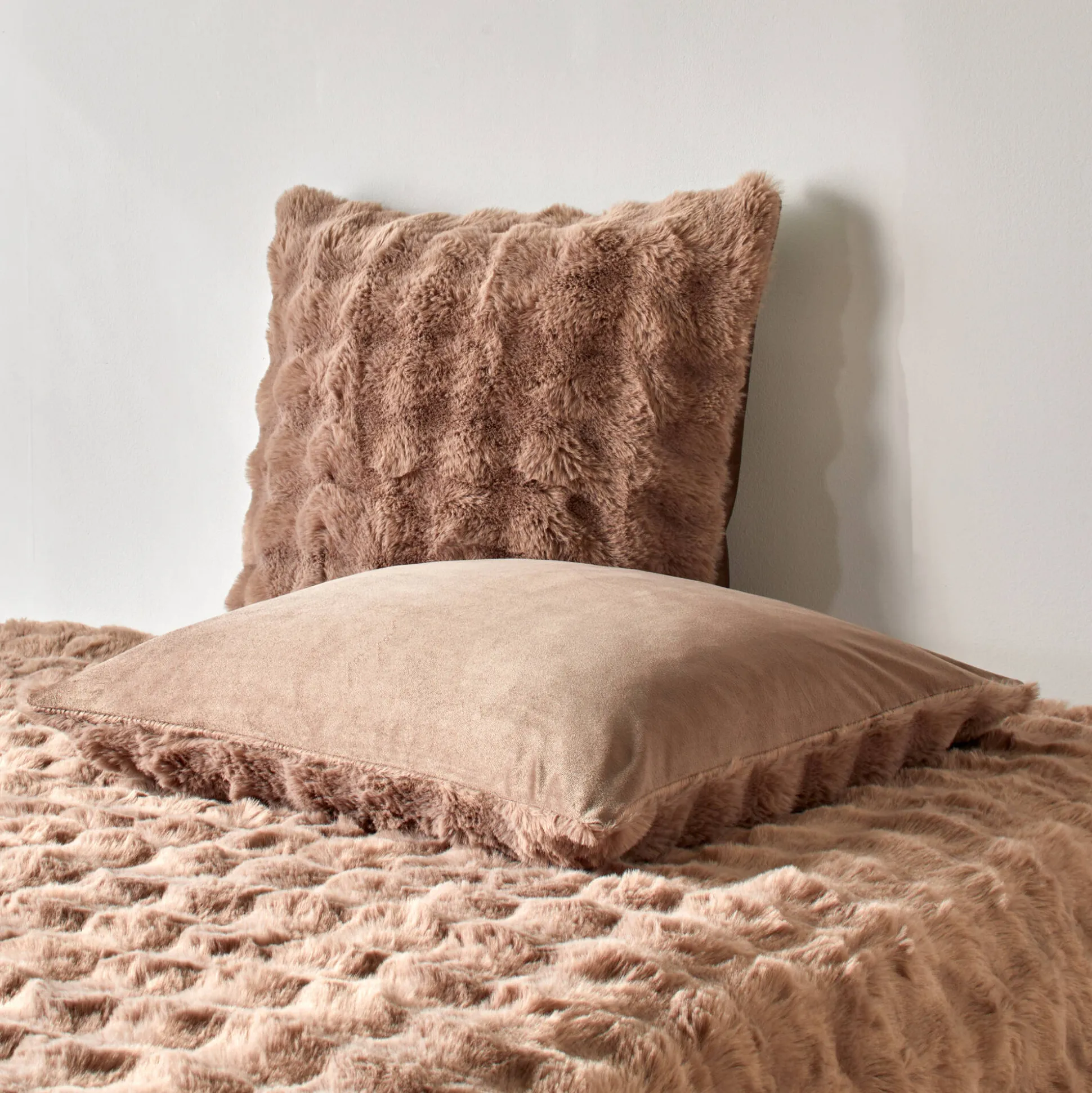 Bedsprei en kussensloop, bontaspect
