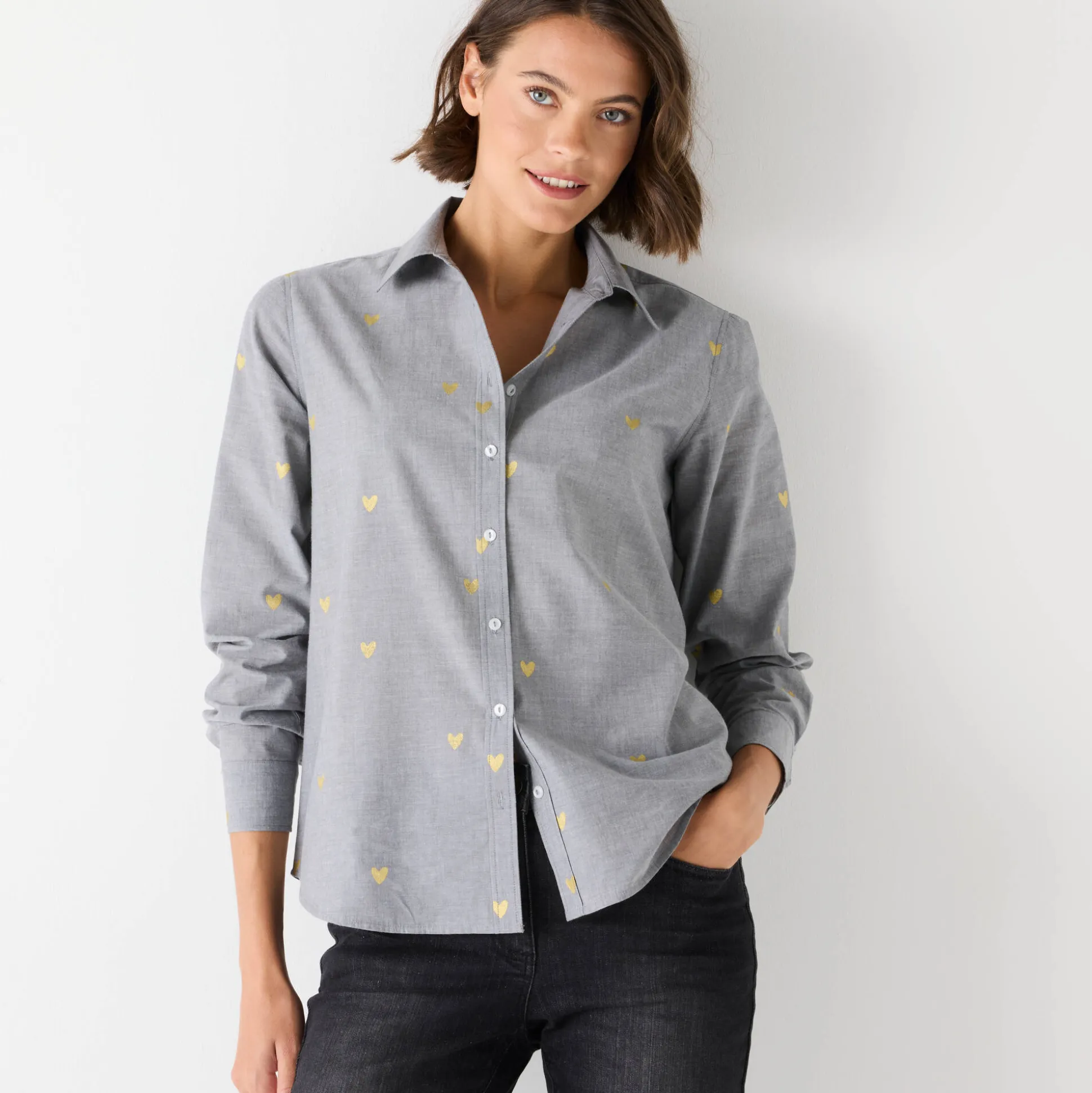 Bloes in chambray met knoopsluiting en hartjesprint