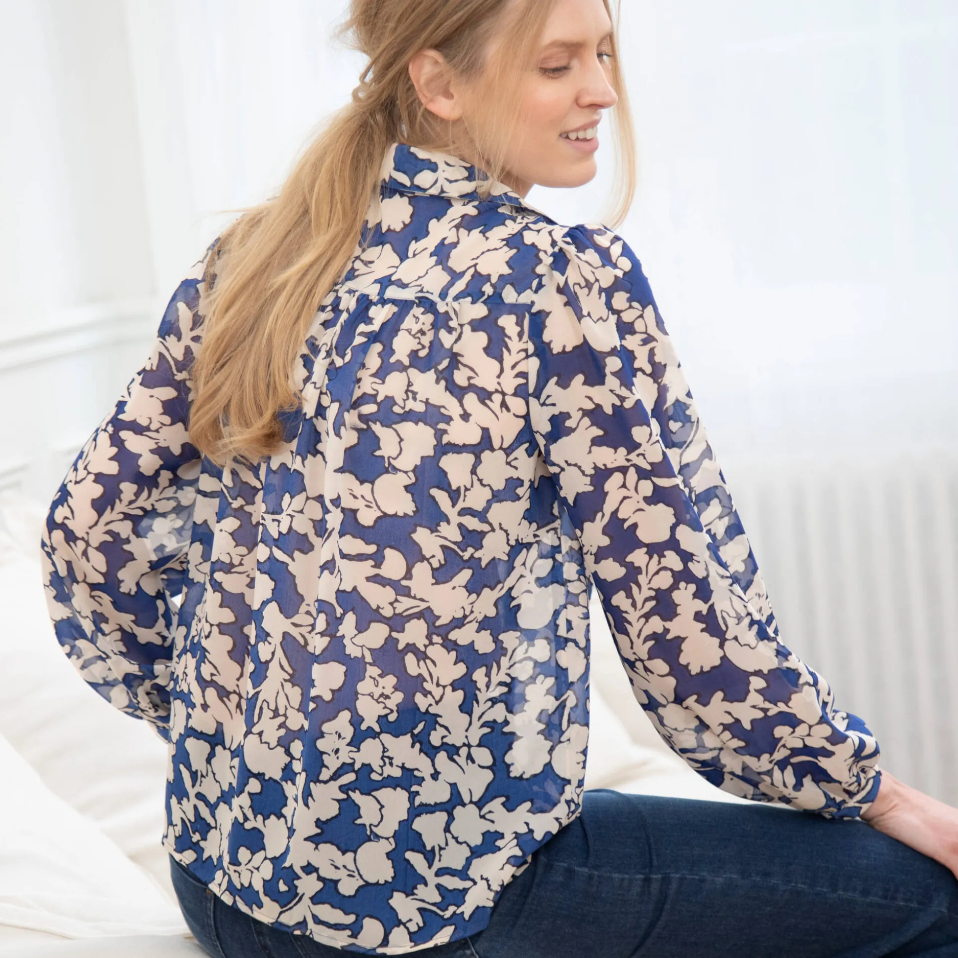 Bloes in voile, bloemenprint