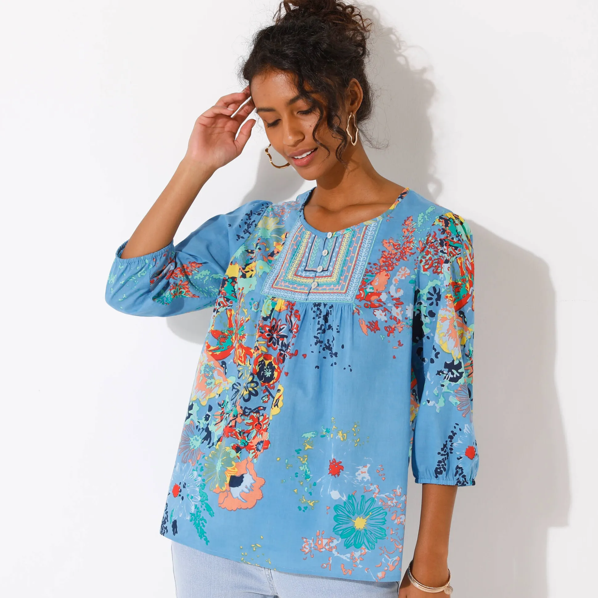 Bloes met bloemenprint