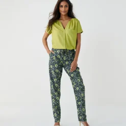 Bloes met knoopsluiting in effen viscose, korte mouwen