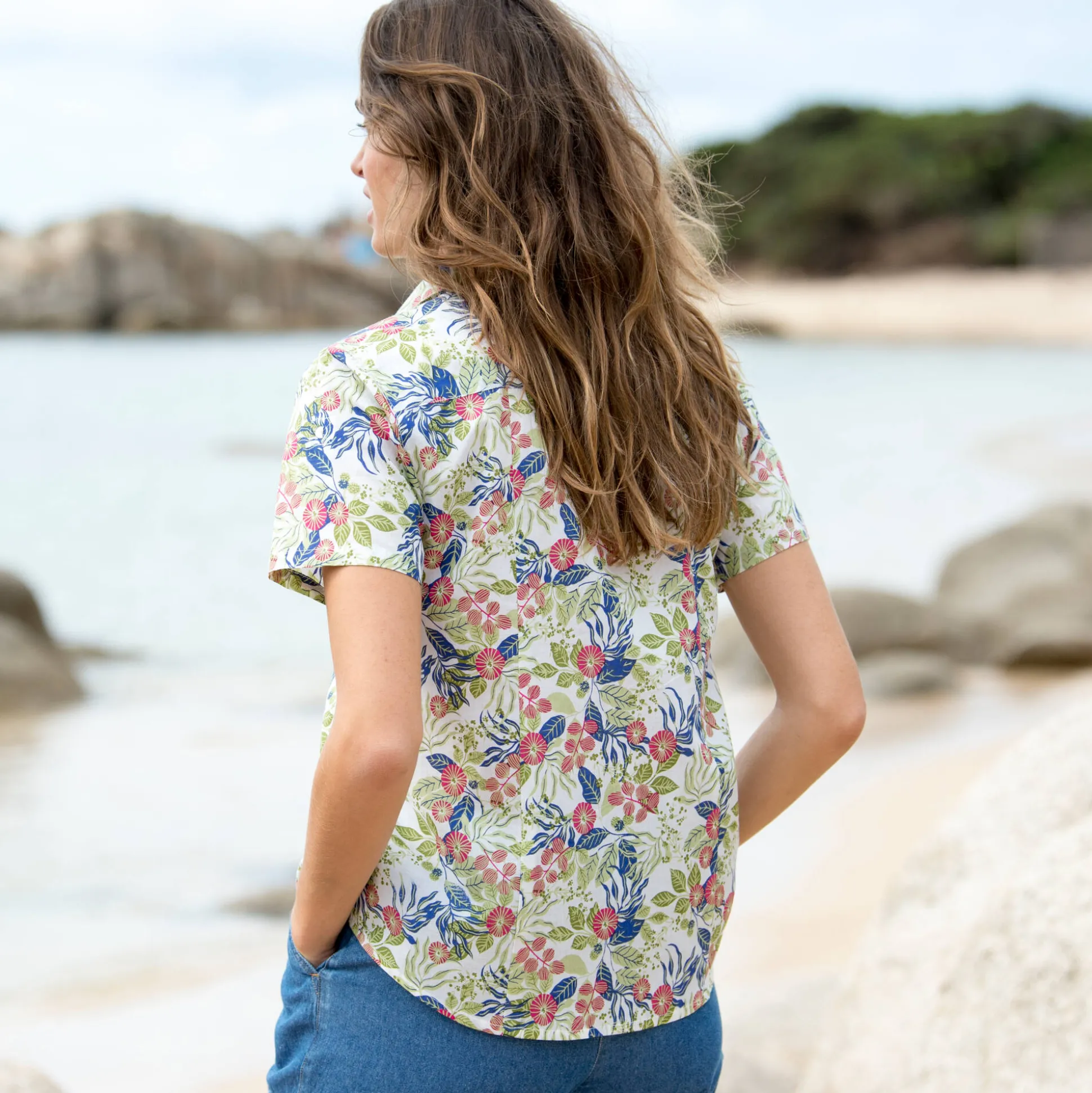 Bloes met korte mouwen en bloemenprint