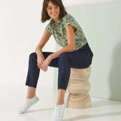 Bloes met korte mouwen en omslag, minimalistische print