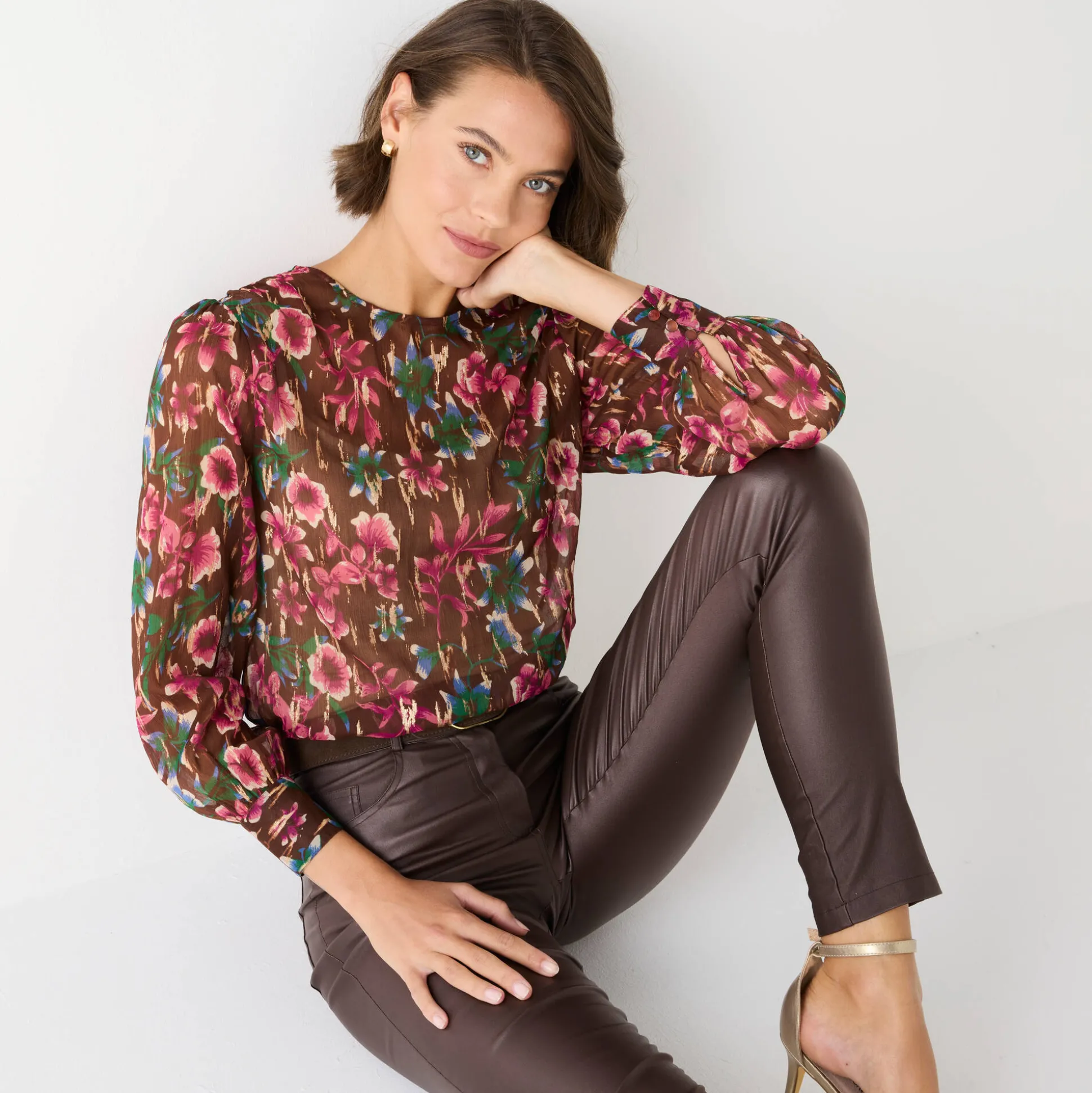 Bloes met lange mouwen, bloemen- en goudkleurige print