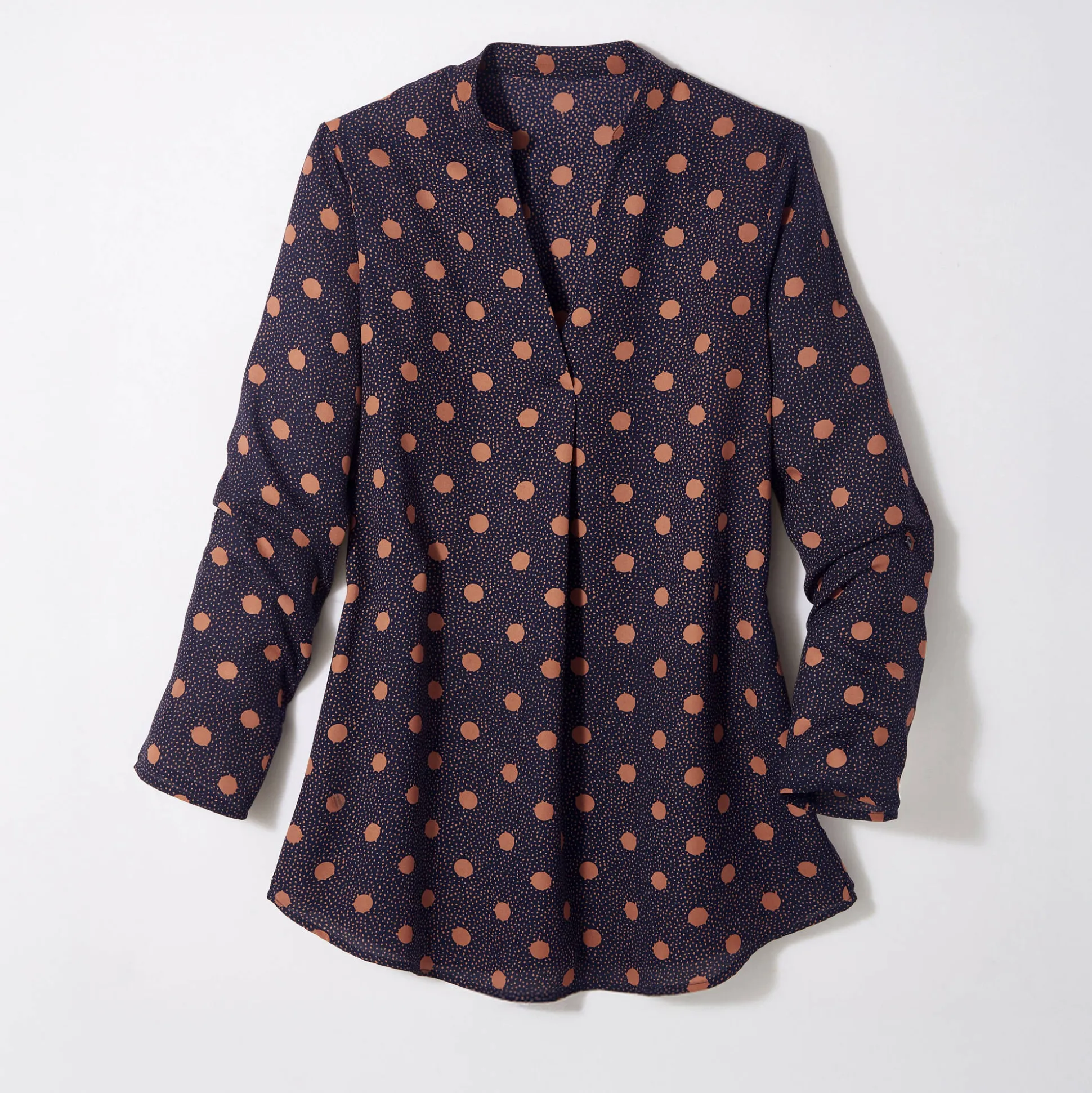 Bloes met stippenprint en Tunesische hals, crêpe