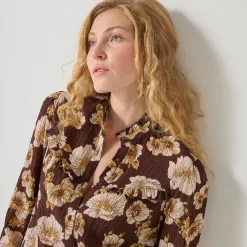 Bloes met strookjes en bloemenprint, crepon