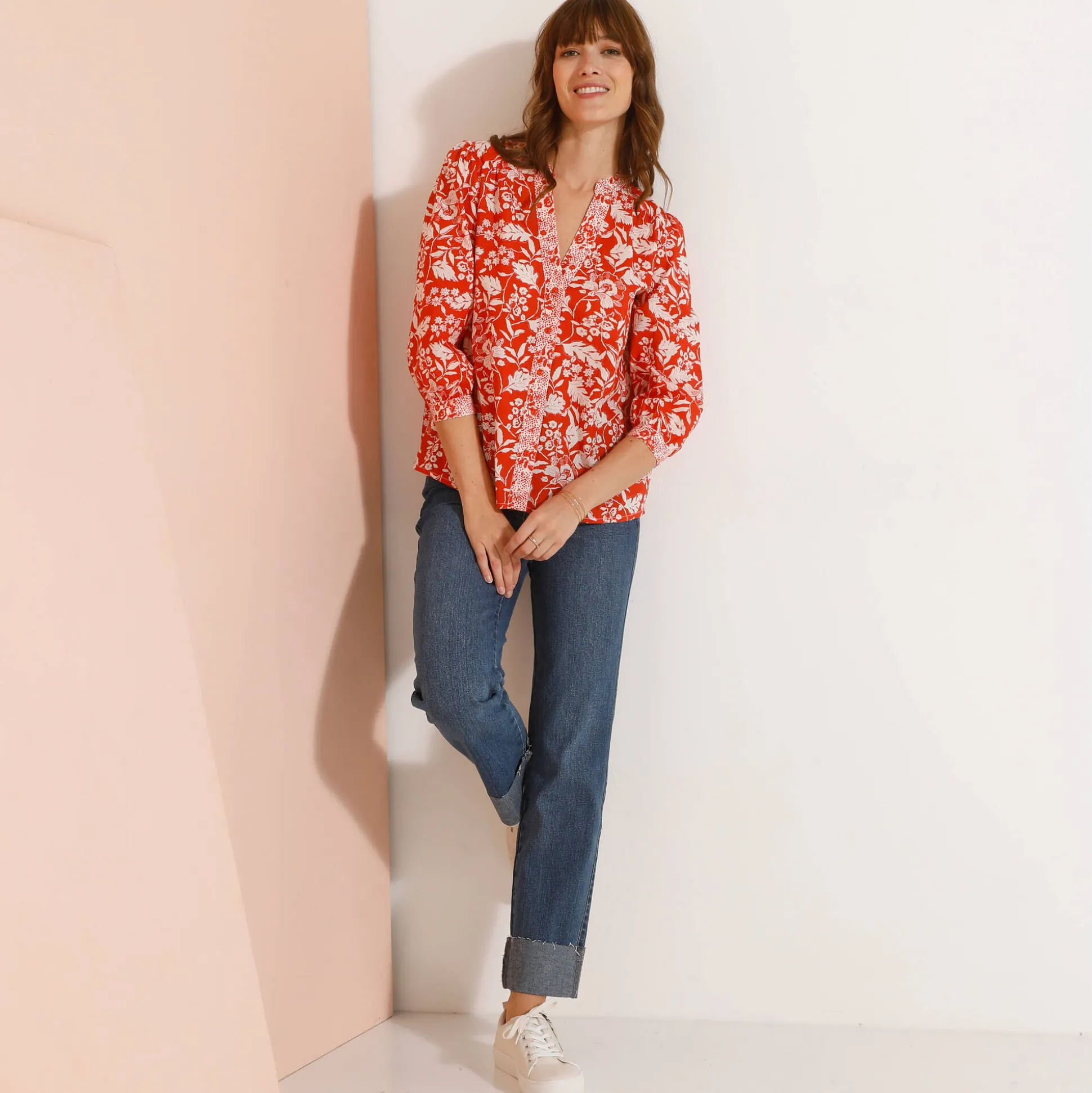 Bloes met Tunesische hals en 3/4-mouwen, tweekleurige print