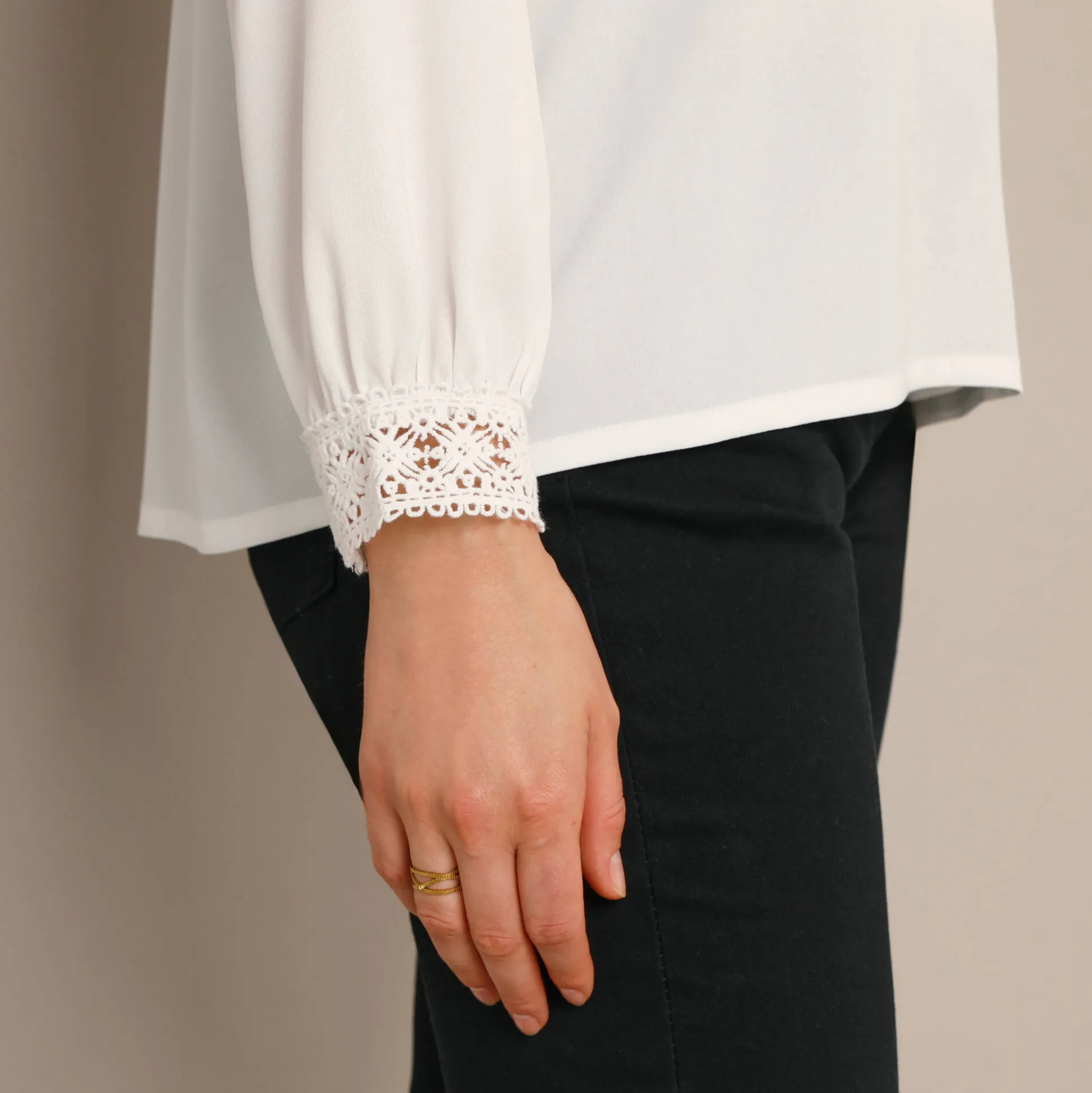 Blouse met kanten details, crêpe