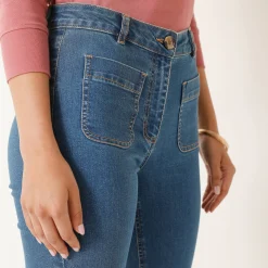 Bootcut jeans, opgestikte zakken