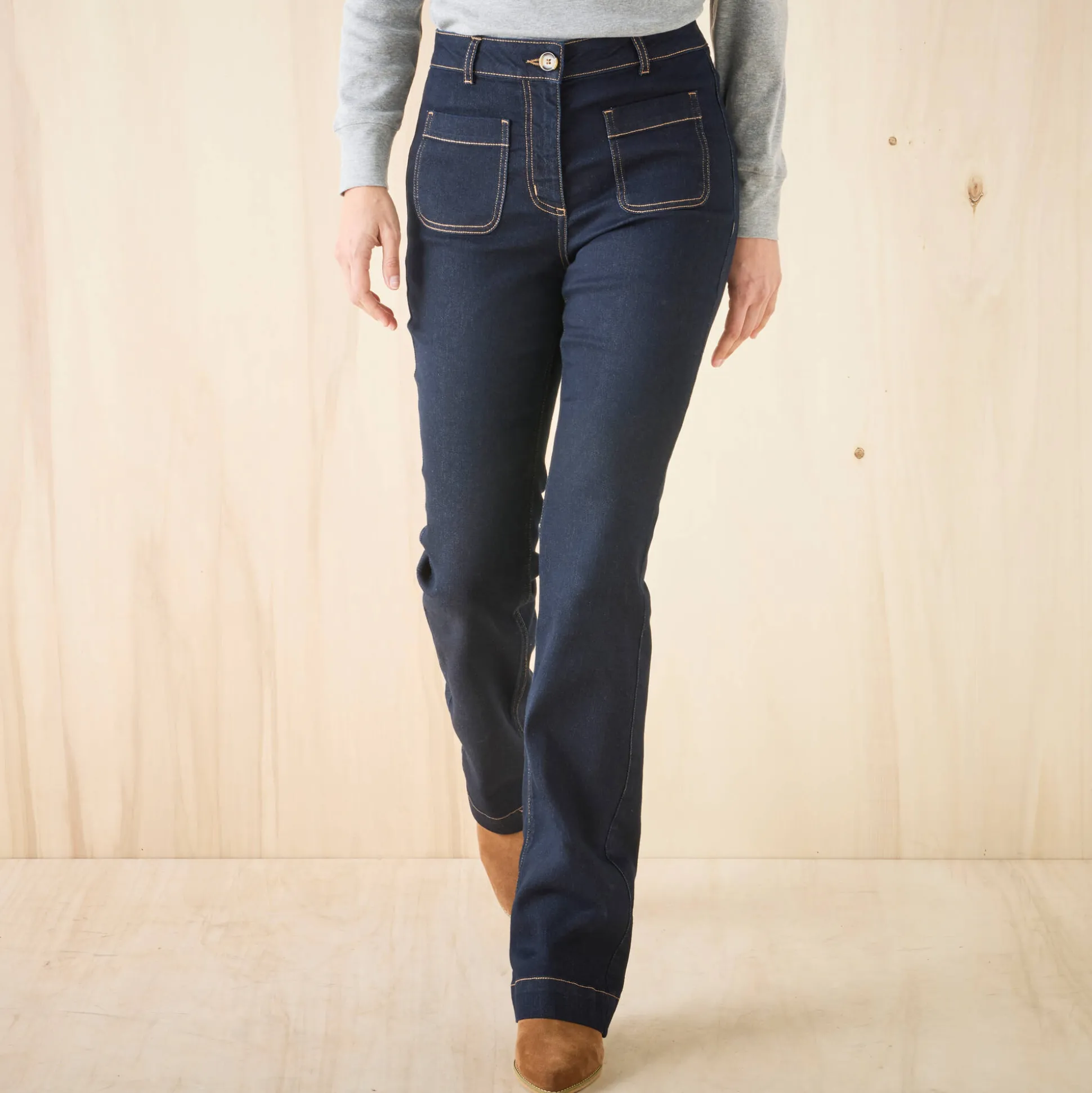 Bootcut jeans, opgestikte zakken