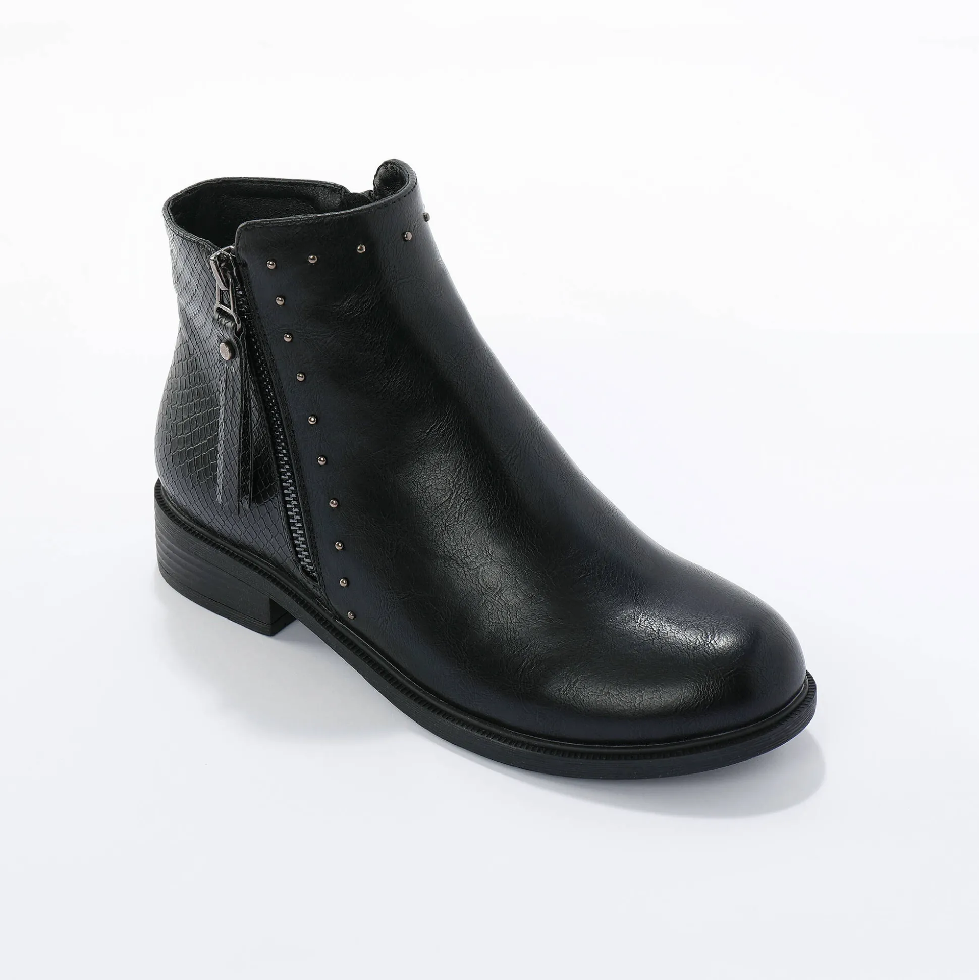 Boots in 2 materialen, rits en sierspijkers