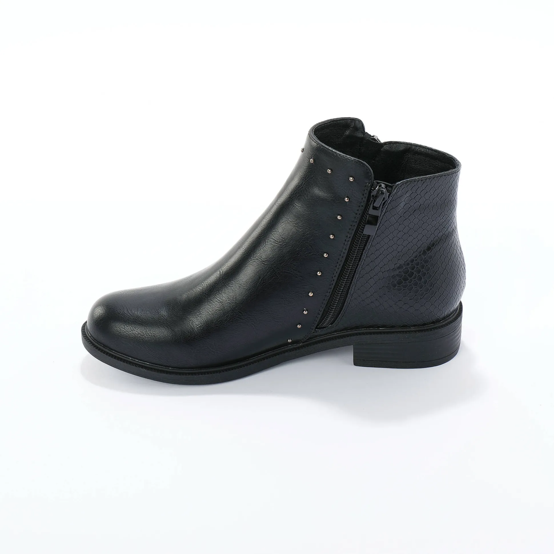 Boots in 2 materialen, rits en sierspijkers