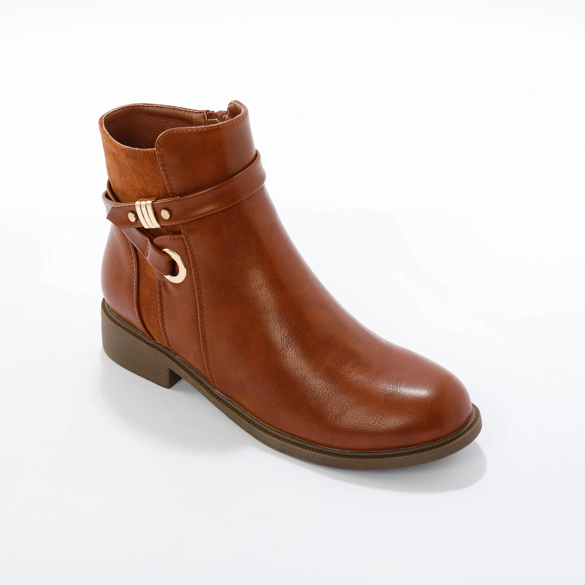 Boots met rits, riempjes en fantasiegespen