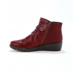 Boots met sleehak en rits, getextureerd effect achter