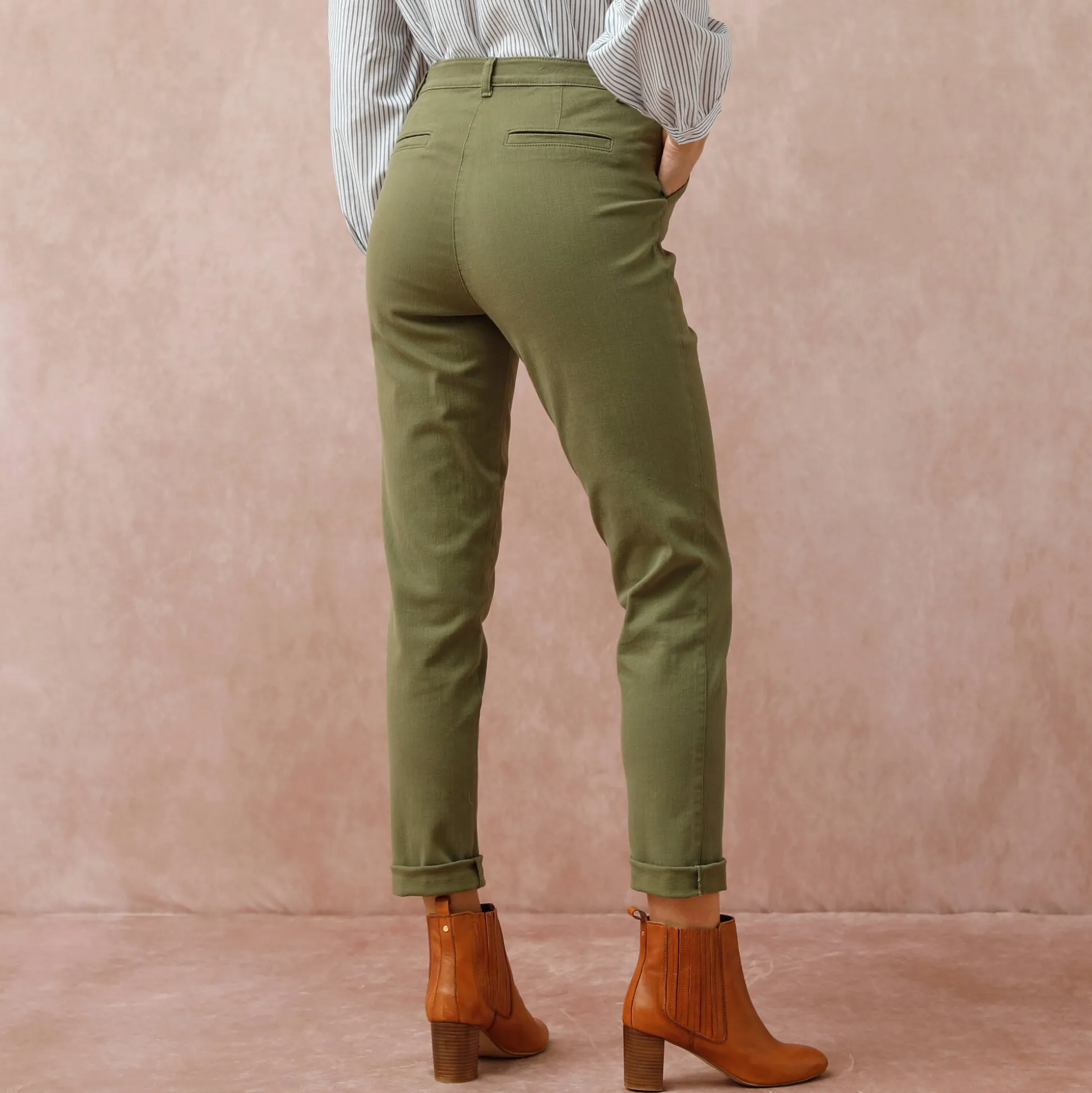 Broek in 'mom' model met hoge taille, stretch