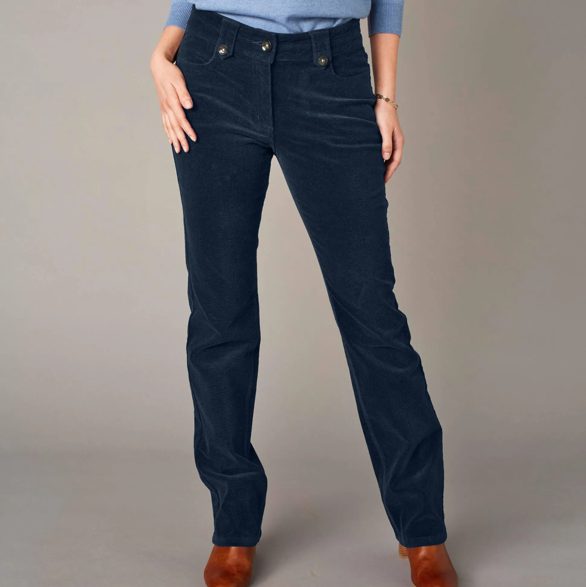 Broek in ribvelours met recht model
