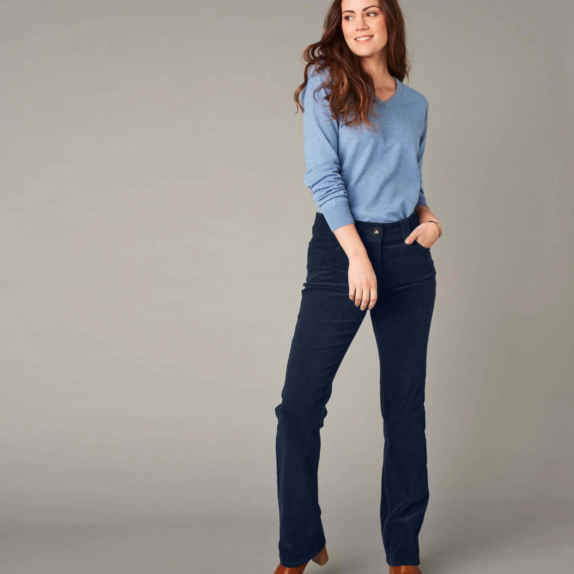 Broek in ribvelours met recht model