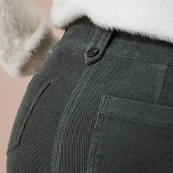 Broek in ribvelours met recht model