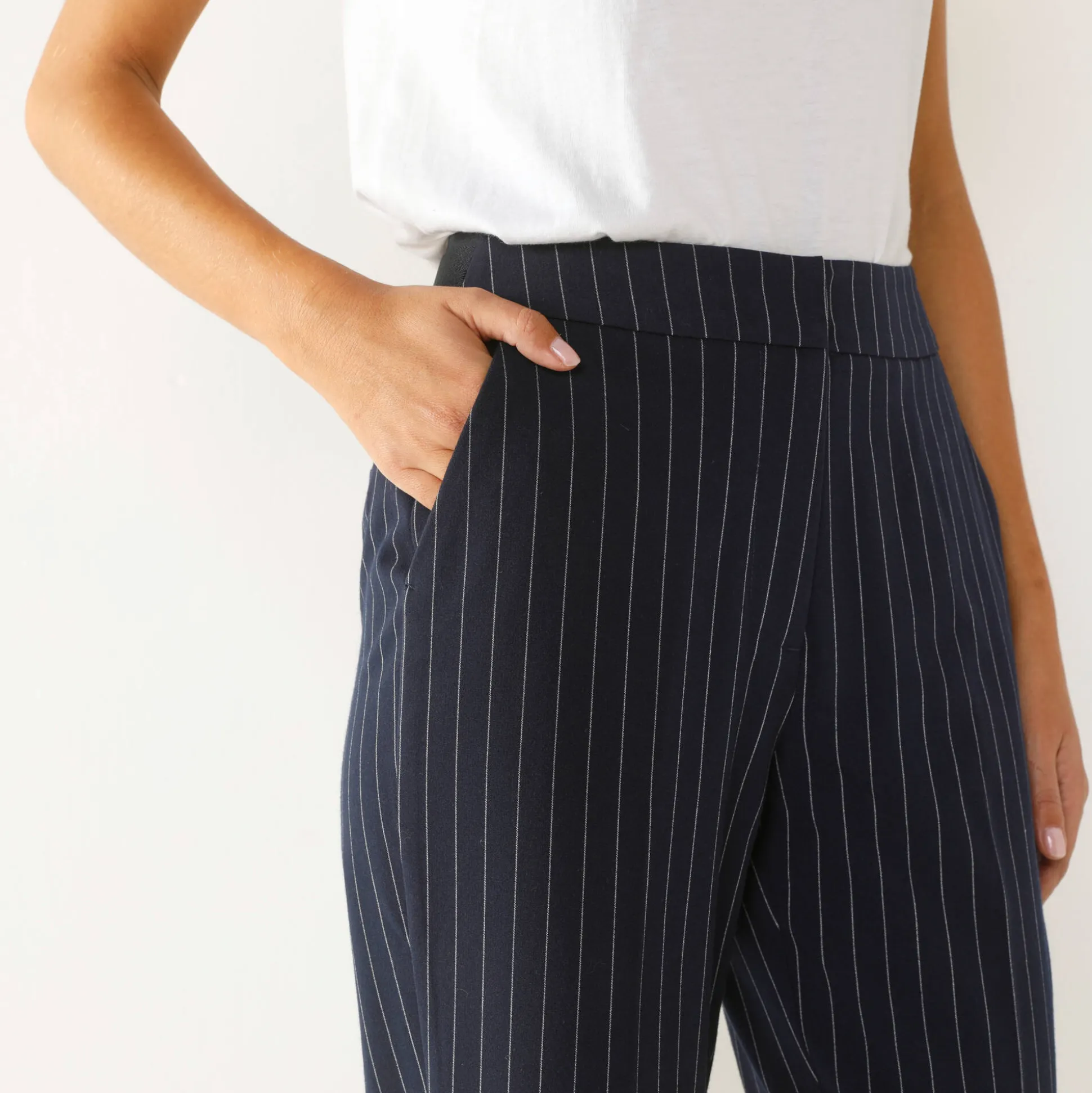 7/8-broek in slimmodel, strepenprint