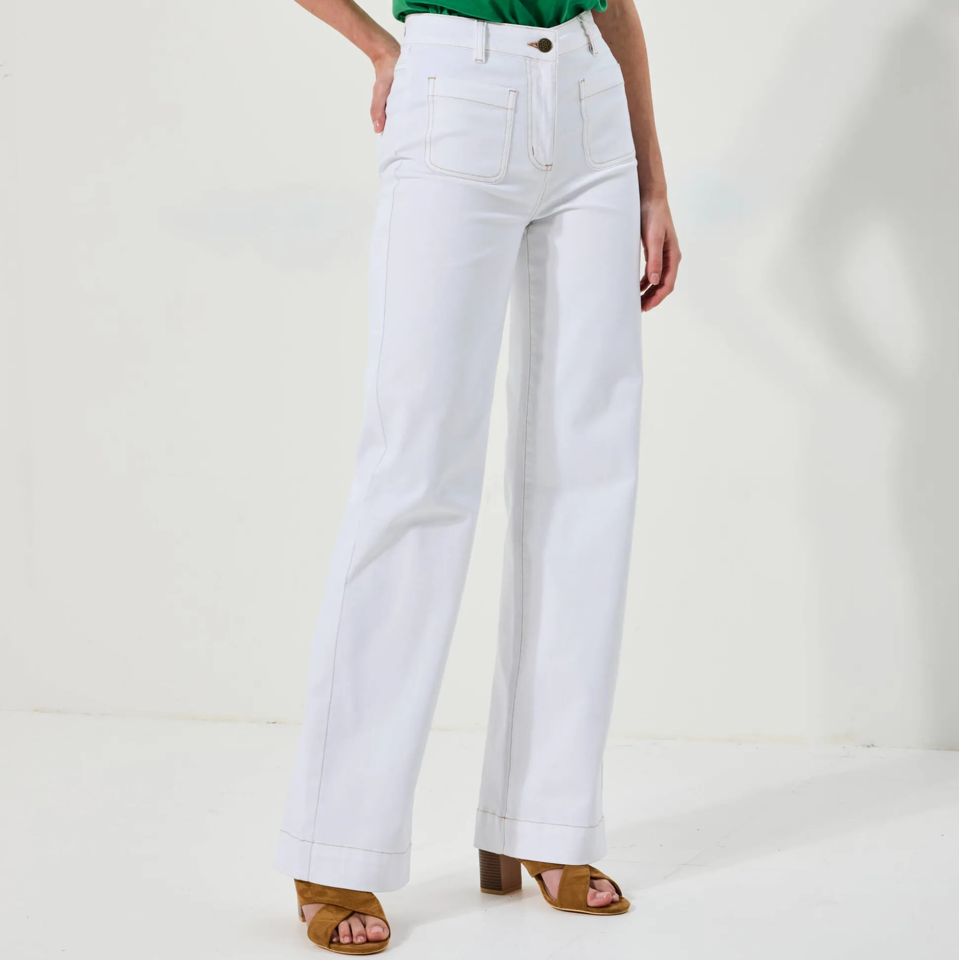 Broek in twill, ruim model met hoge taille, grote lengte
