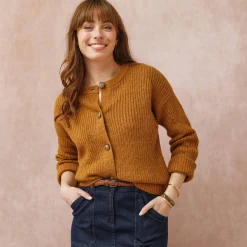 Cardigan in patenttricot met knoopsluiting en lange mouwen