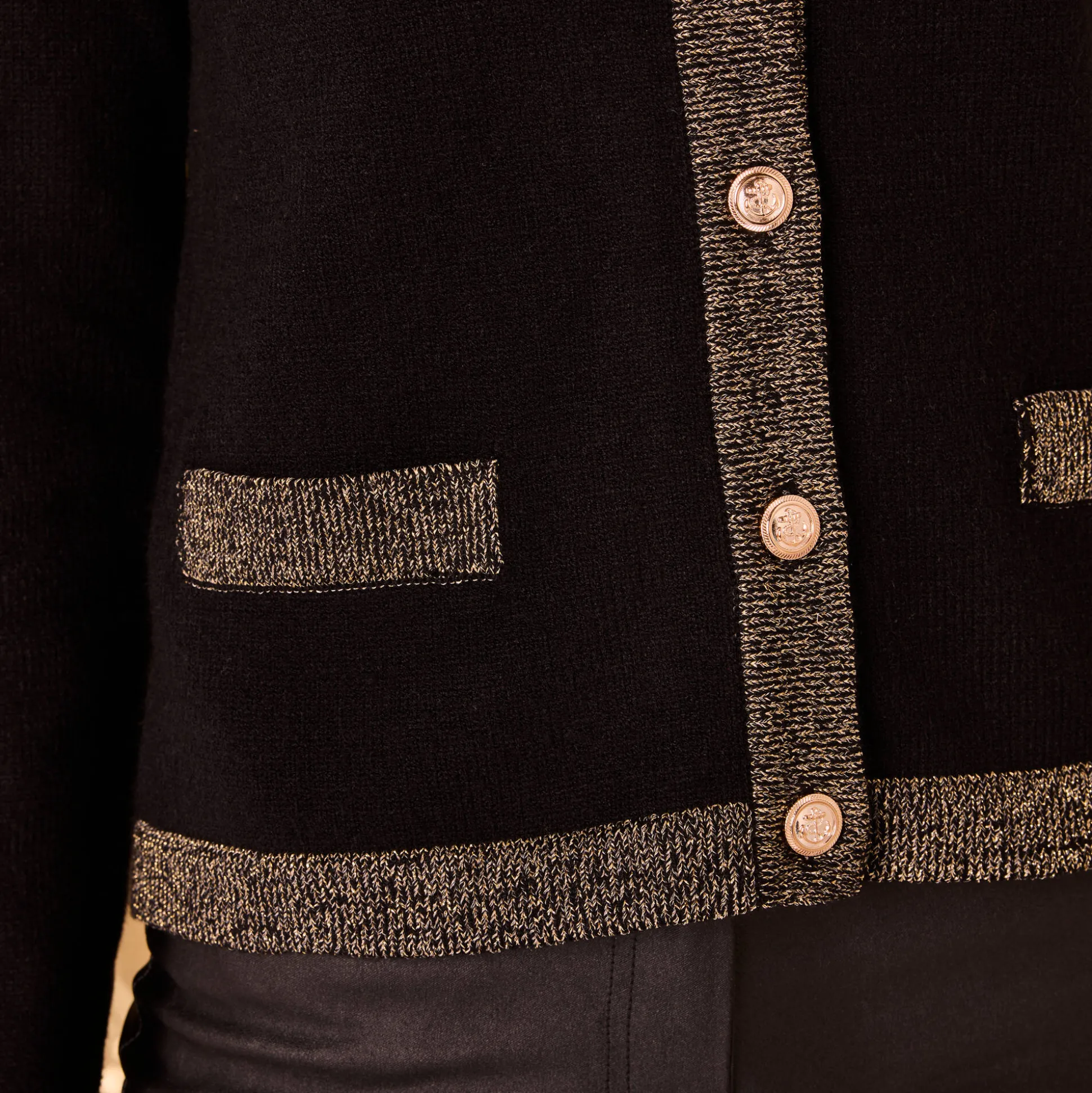 Cardigan met goudkleurige knopen, glanzende details