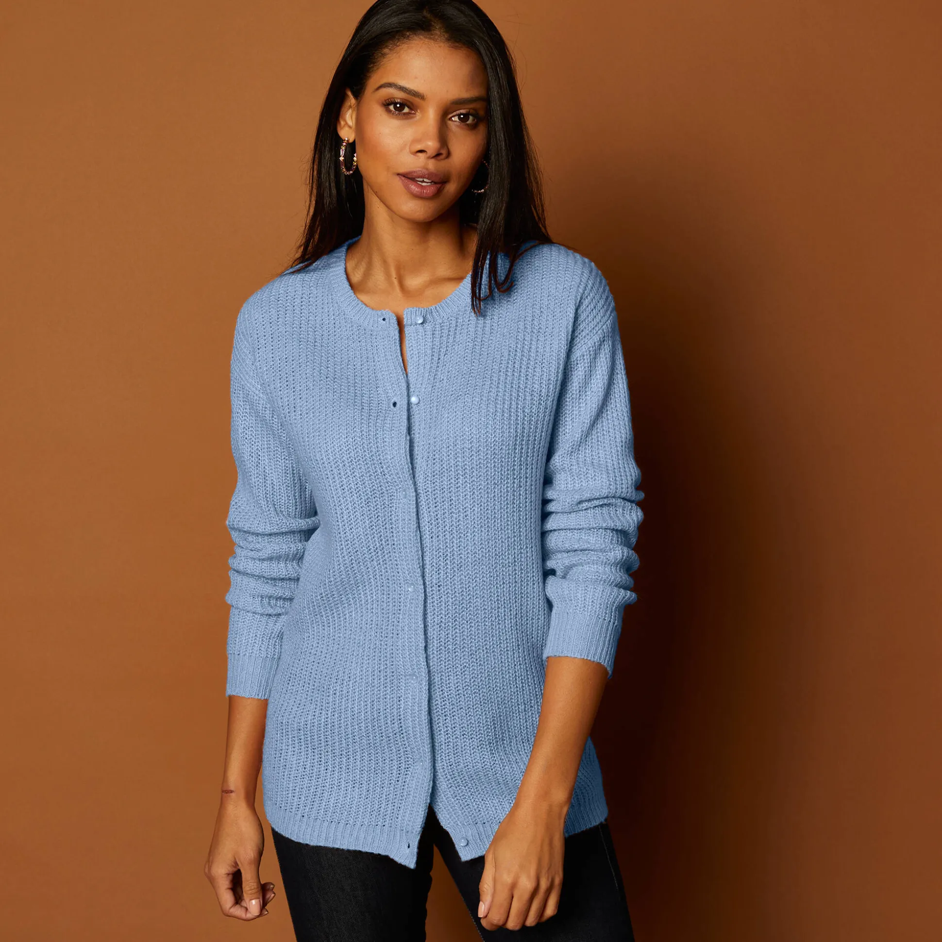 Cardigan met parelknopen en mohairtouch