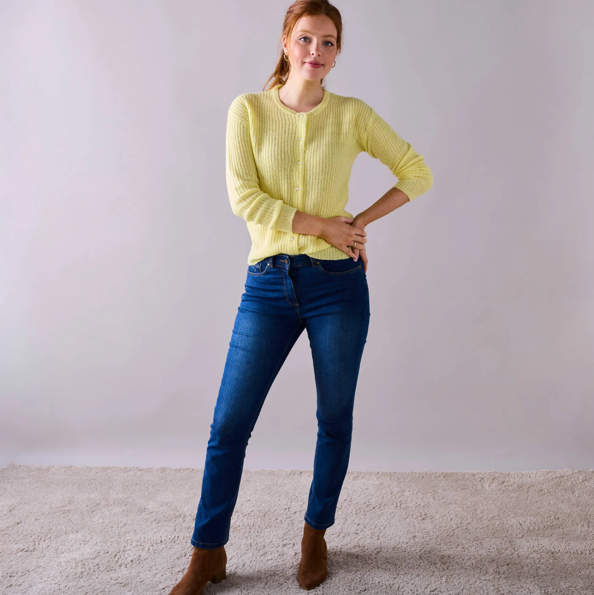 Cardigan met parelknopen en mohairtouch
