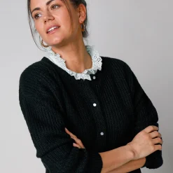 Cardigan met parelknopen en mohairtouch