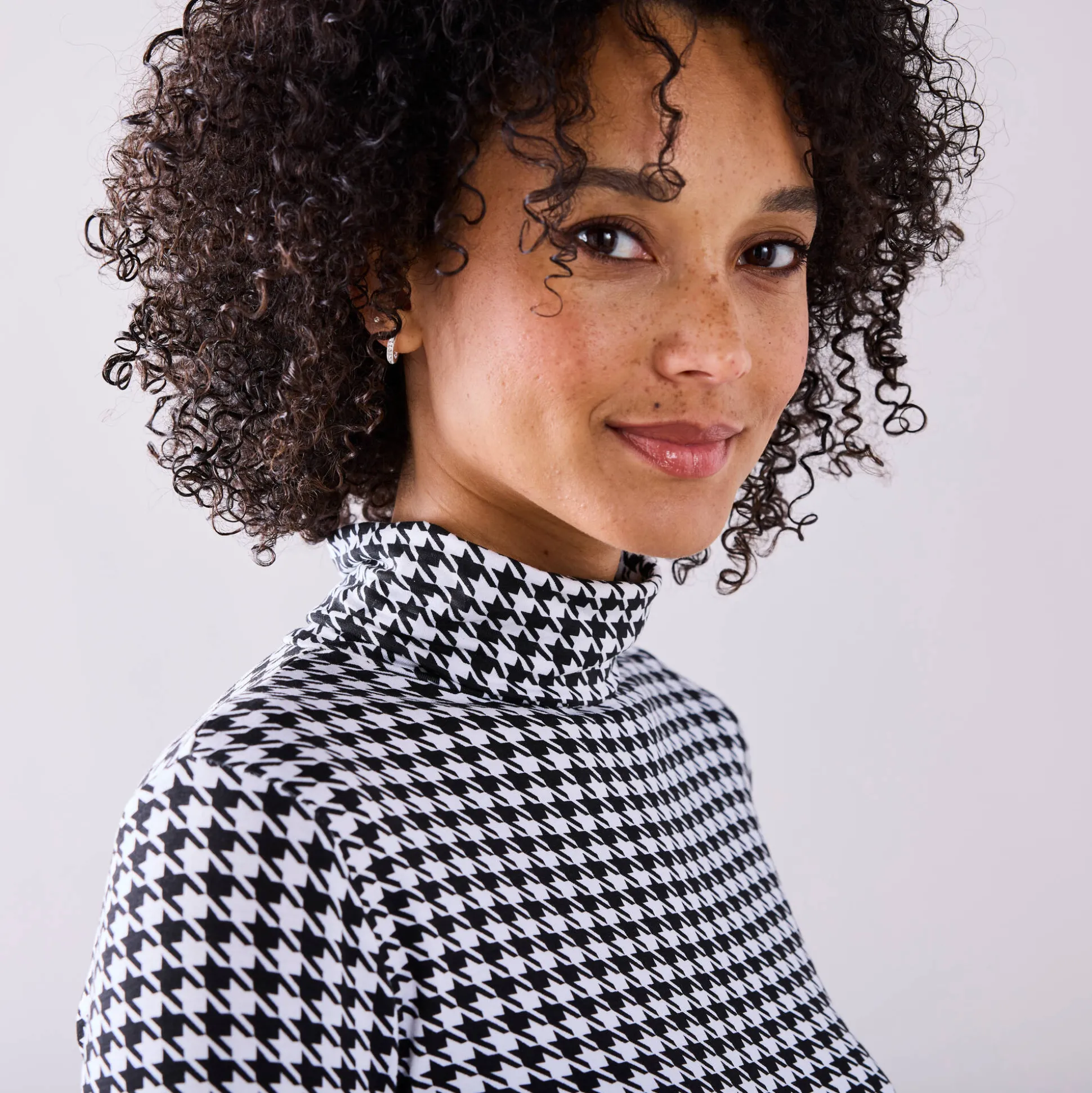 Coltrui met opstaande kraag en pied-de-poule print, stretch