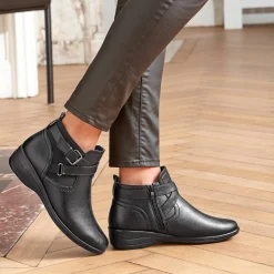 Comfortabele low-boots met sleehak en rits