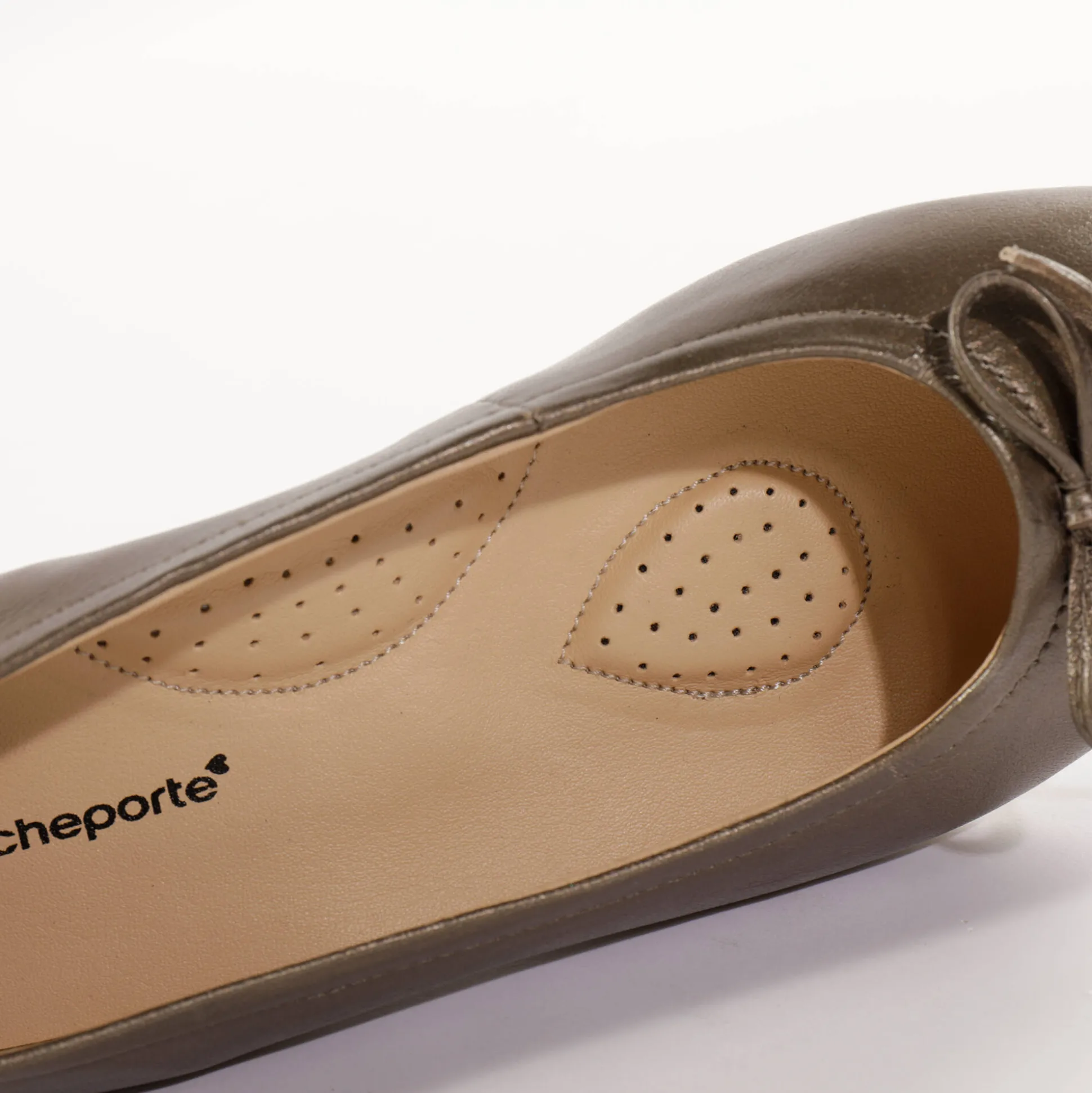 Comfortabele platte ballerina's in leer - bronskleur