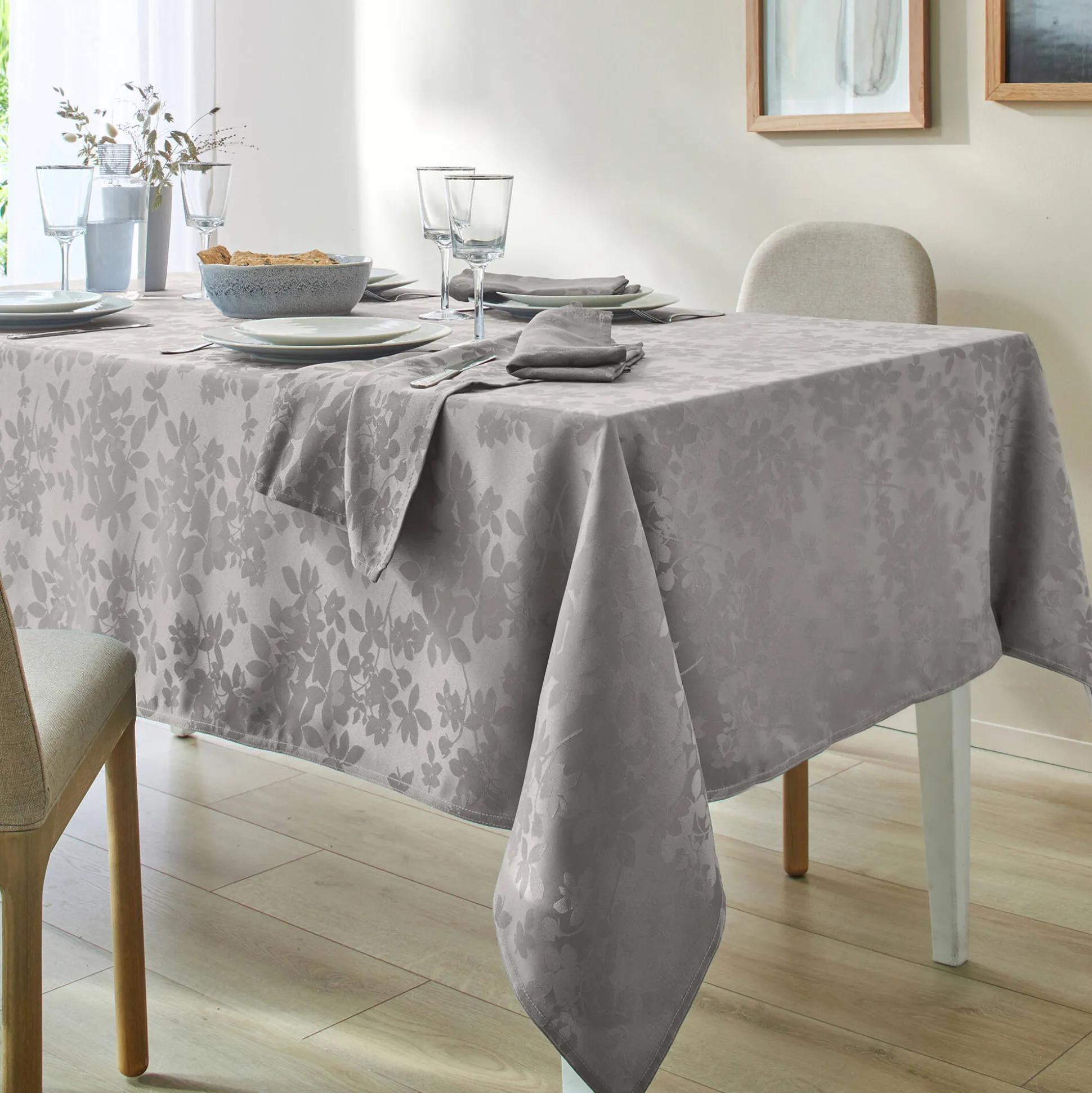 Damast tafellaken met bladerenprint Colombine®