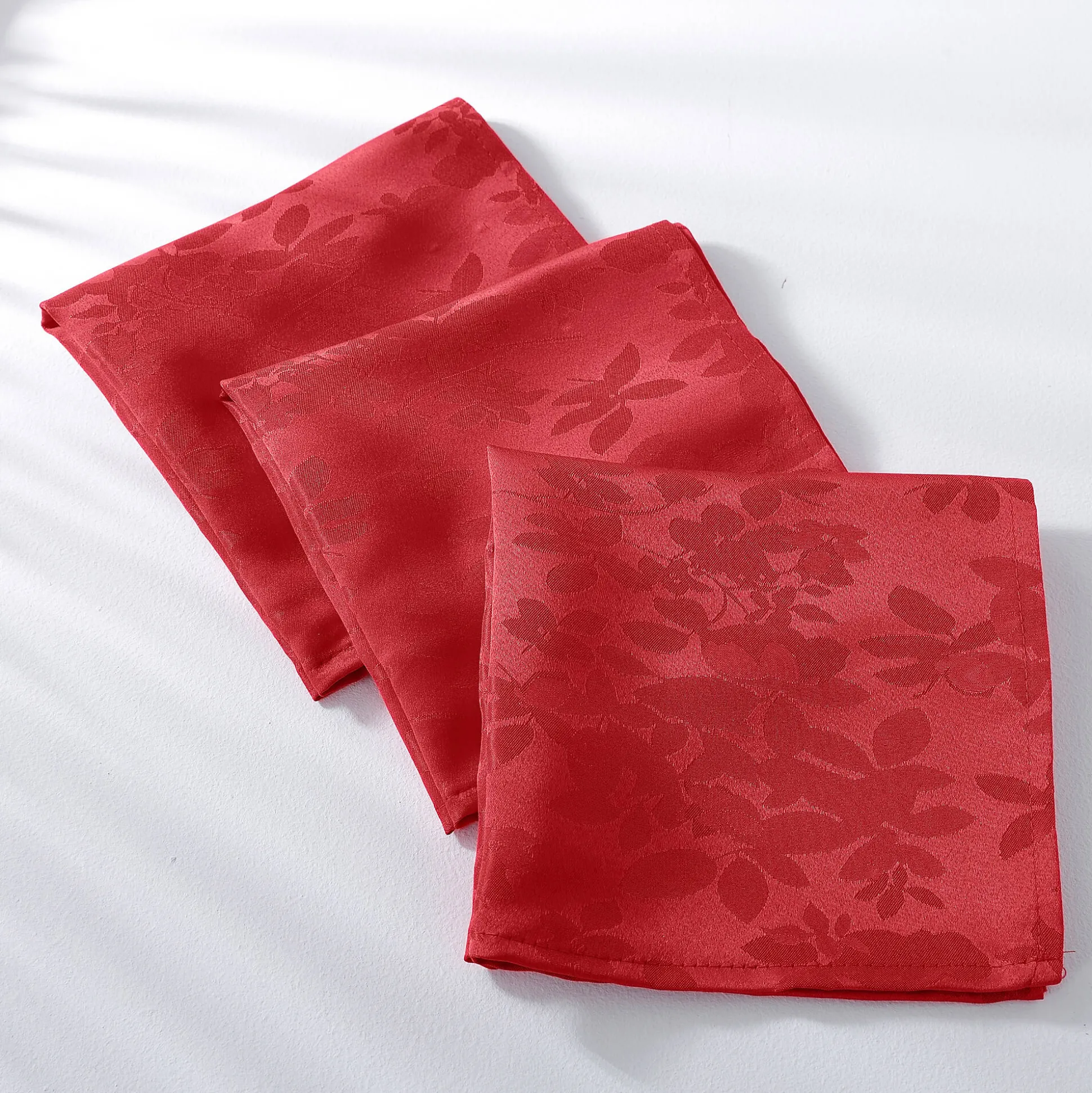 Damast tafellaken met bladerenprint Colombine®