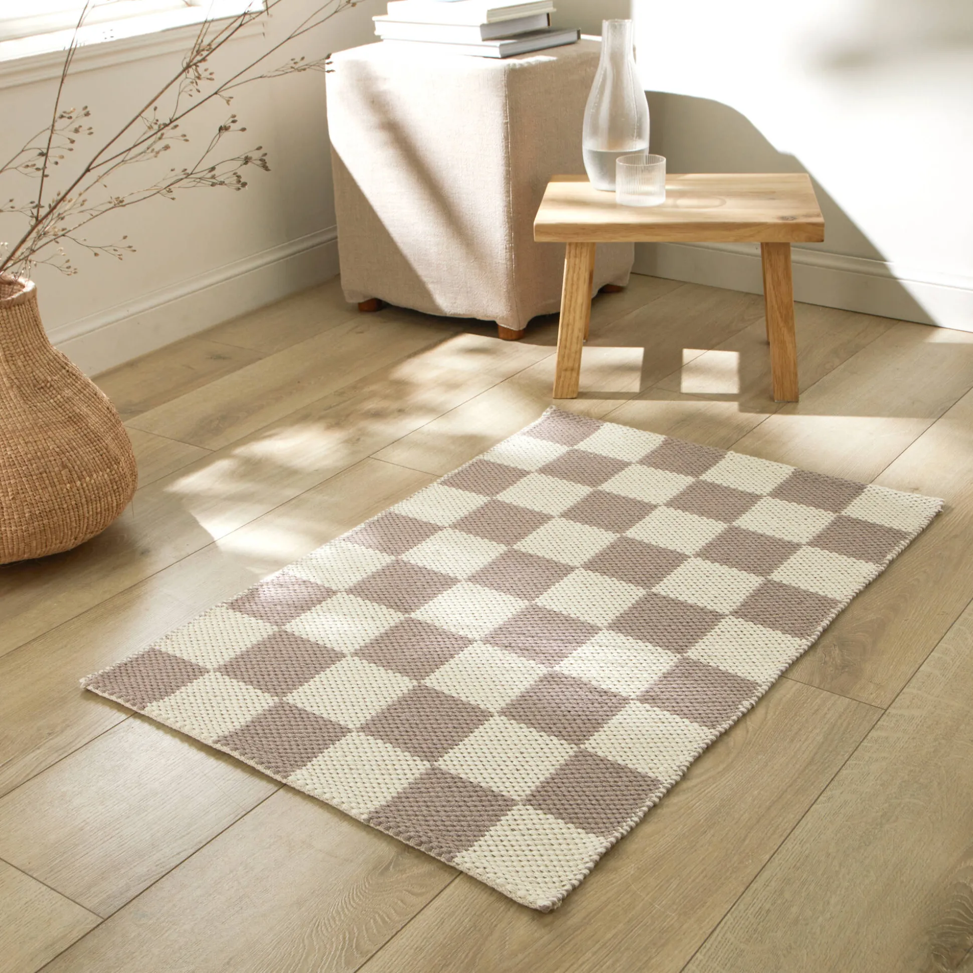 Decoratief tapijt met dambordmotief