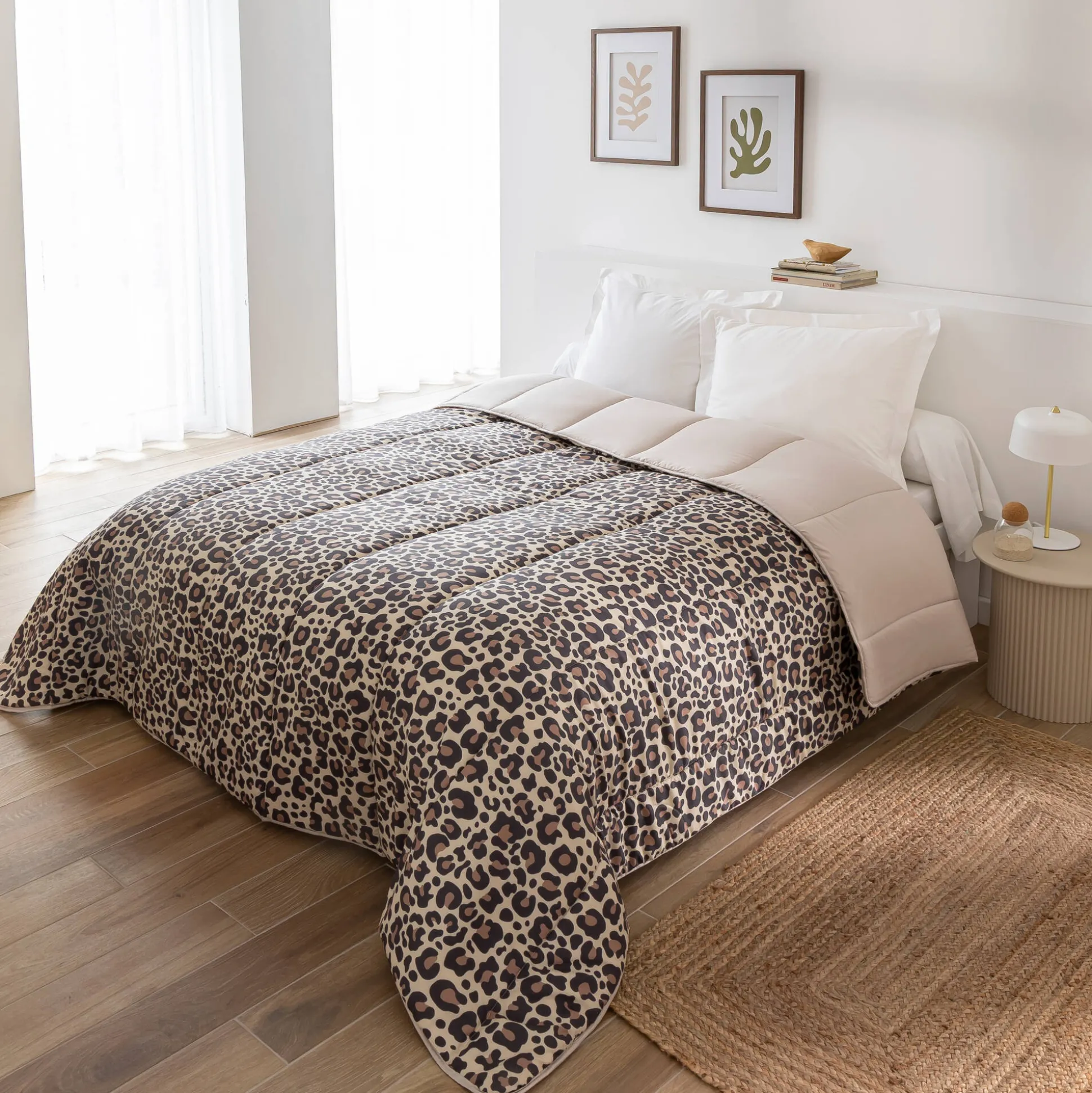 Dekbed in microvezel met luipaardmotief, 200g/m2