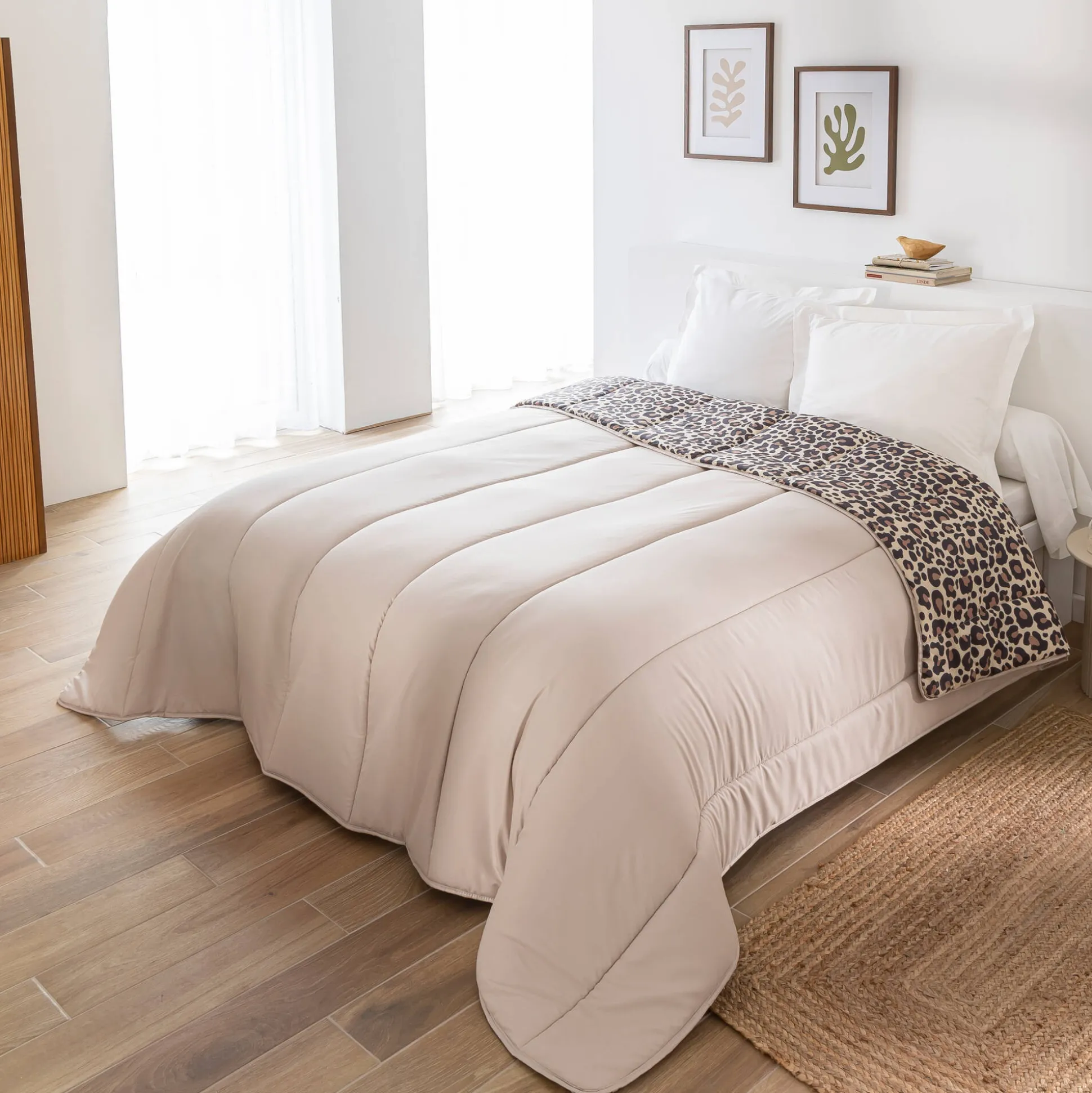Dekbed in microvezel met luipaardmotief, 200g/m2