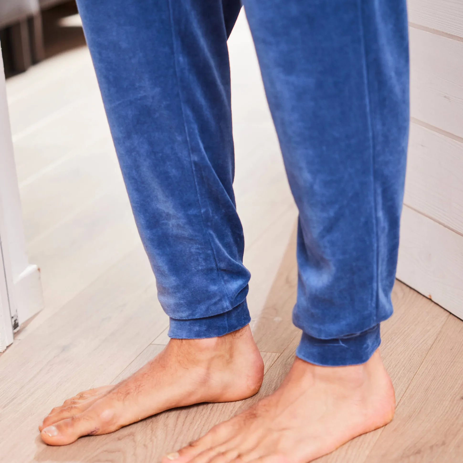 Driekleurige pyjama in velours, lange mouwen