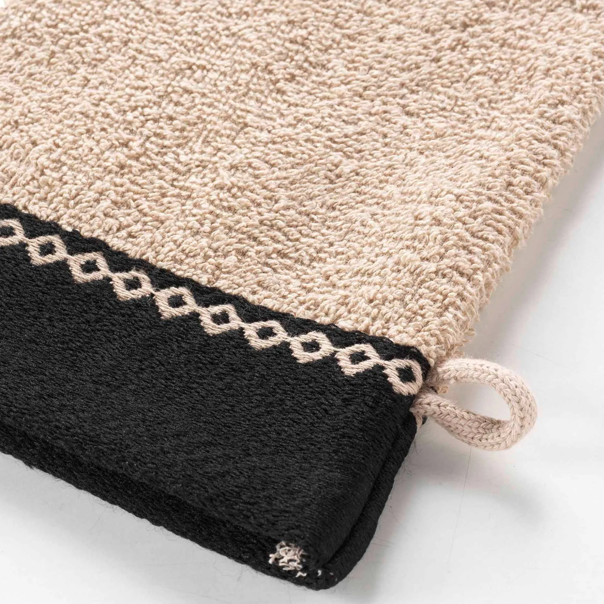 Effen badlinnen 450 g/m² met jacquard sierrand, zacht comfort