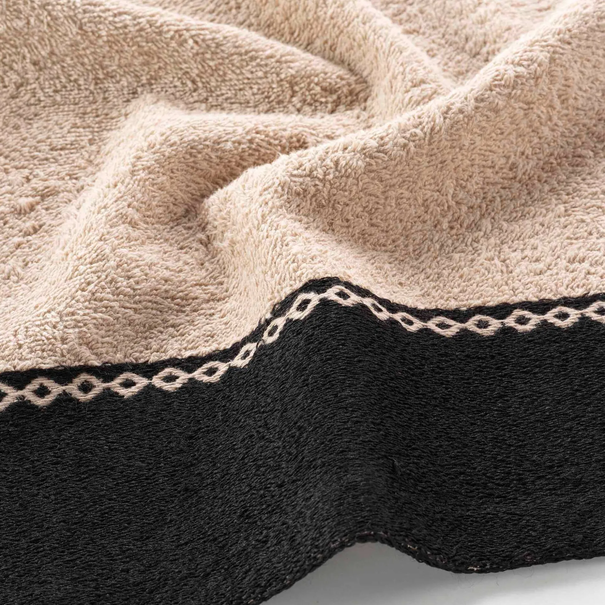 Effen badlinnen 450 g/m² met jacquard sierrand, zacht comfort
