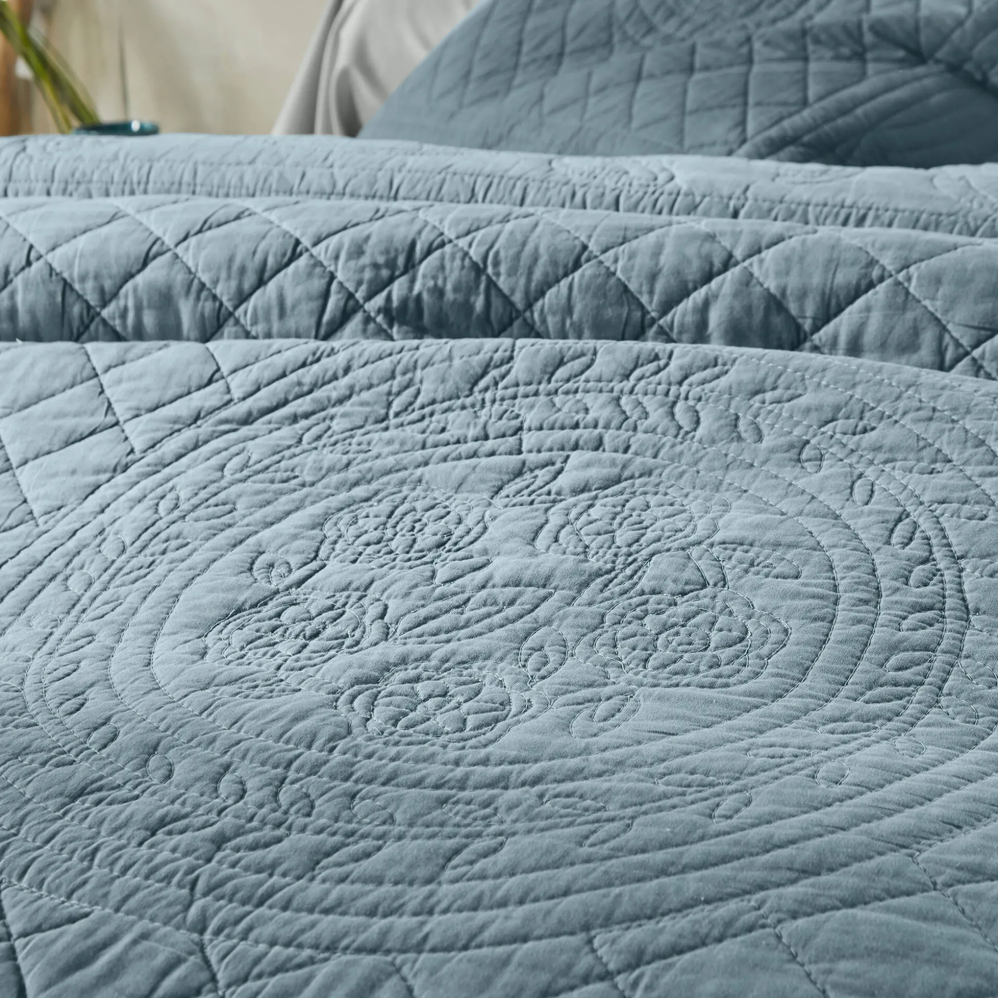 Effen bedsprei in boutisstijl Cassandre