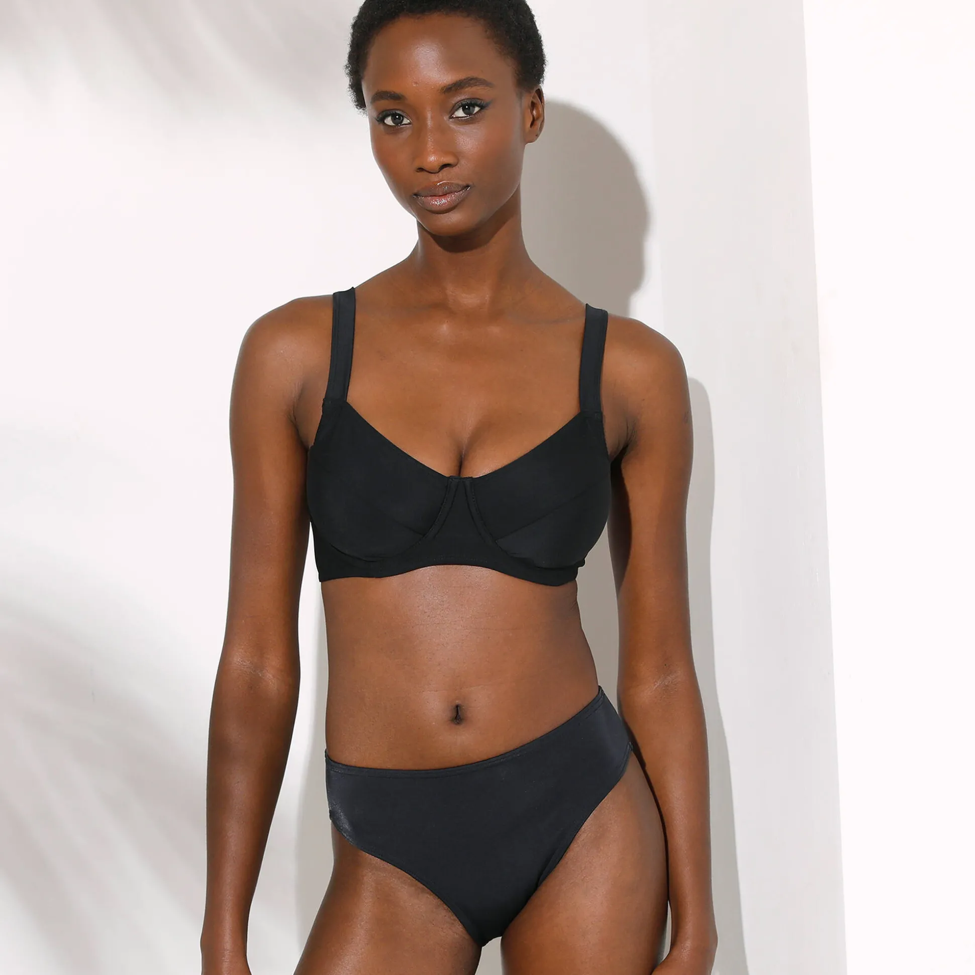 Effen bikinibeha in minimisermodel Solaro - met flexibele beugels