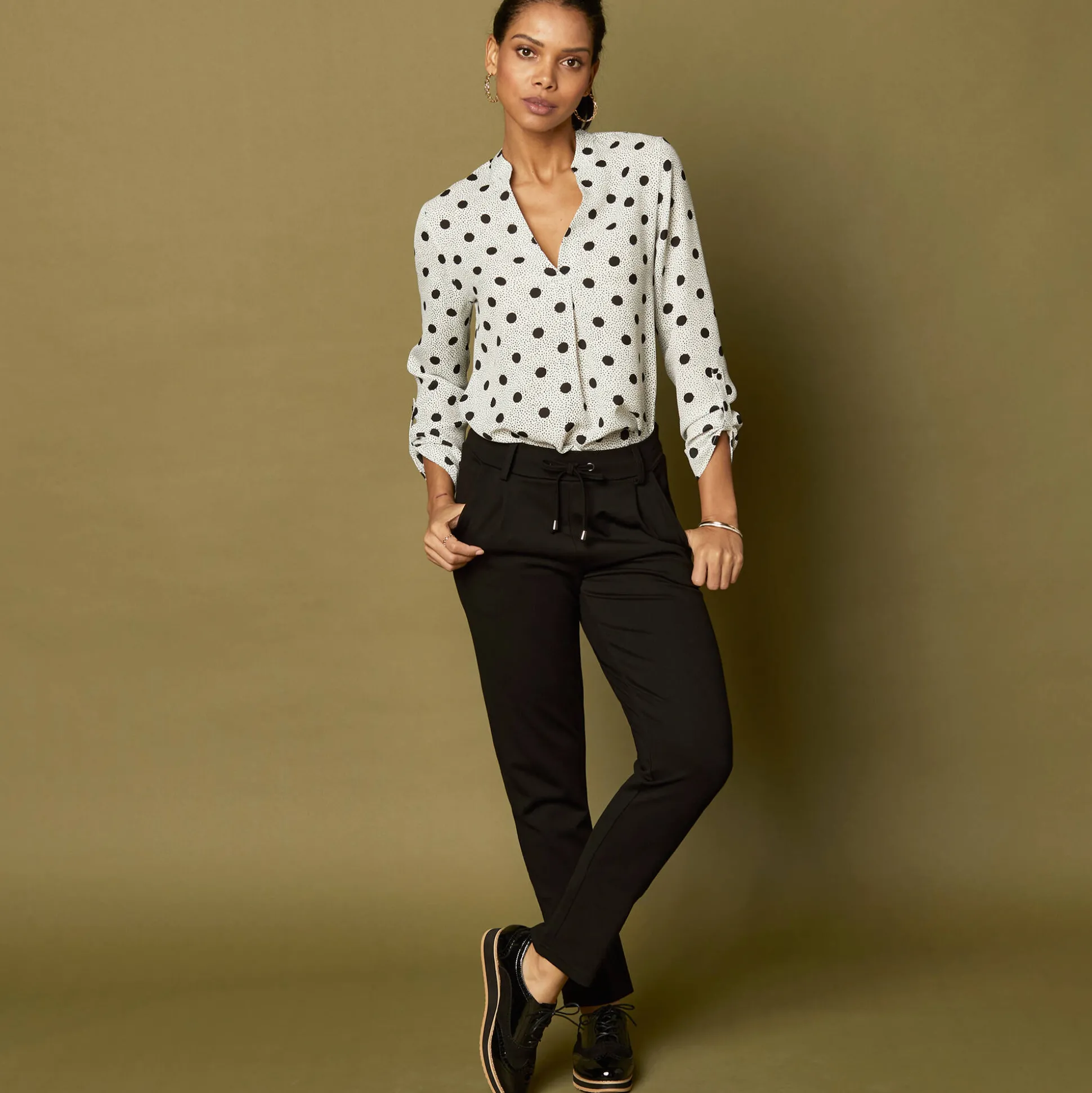 Effen chino broek, milanotricot
