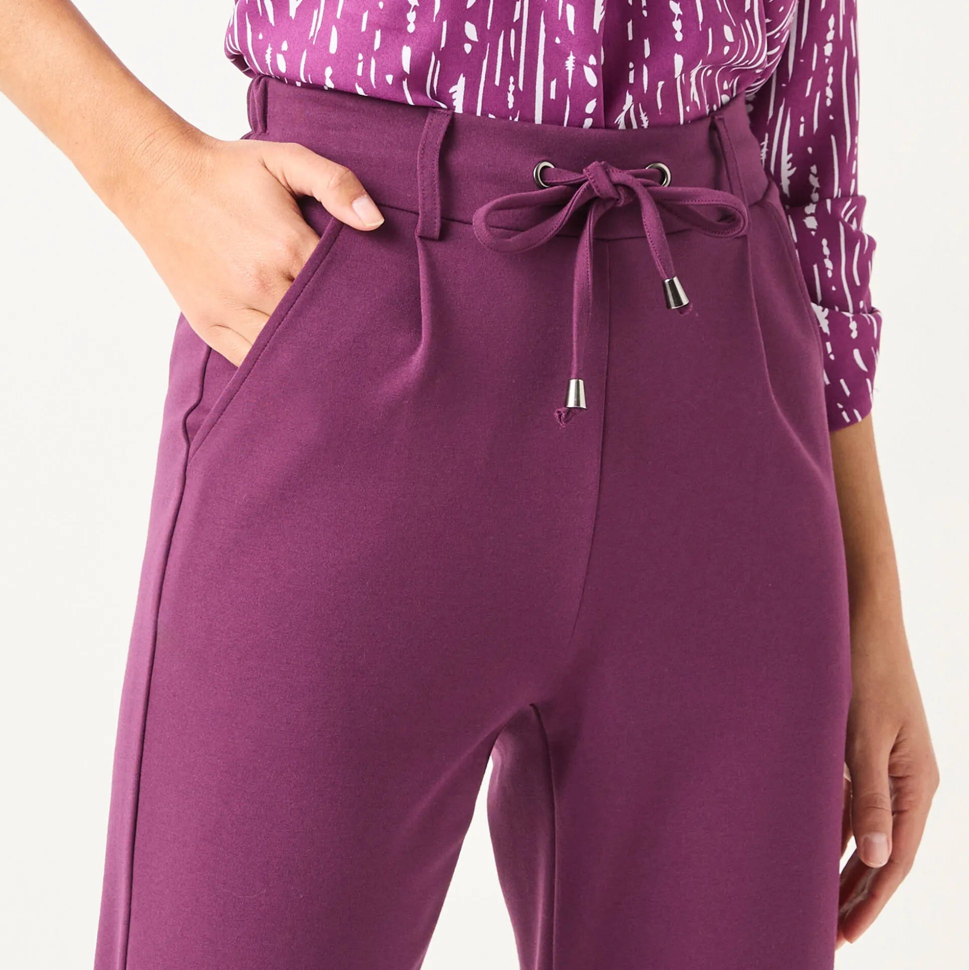 Effen chino broek, milanotricot