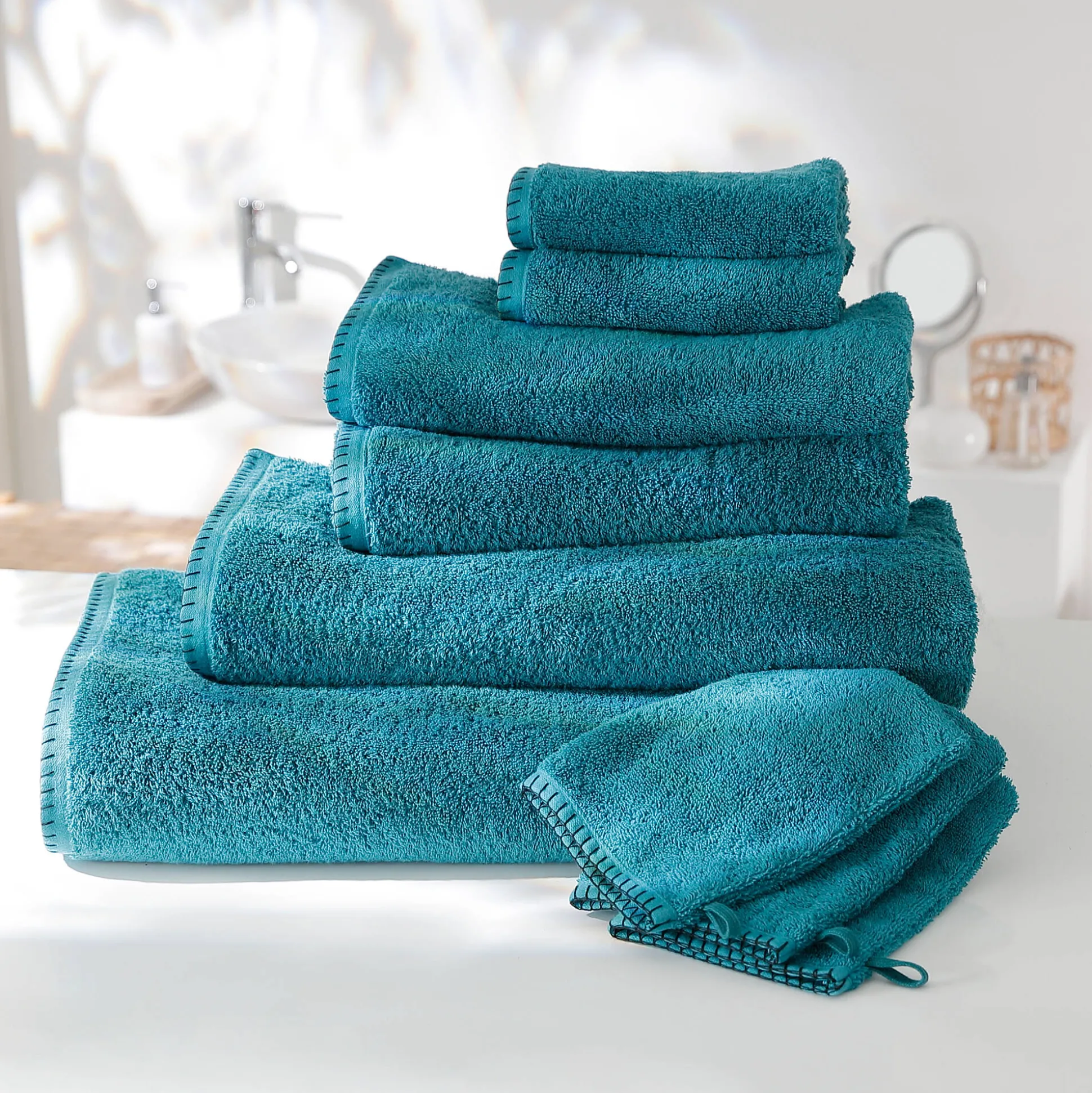 Effen handdoek 540g/m² luxe comfort met paardenstaartsteek