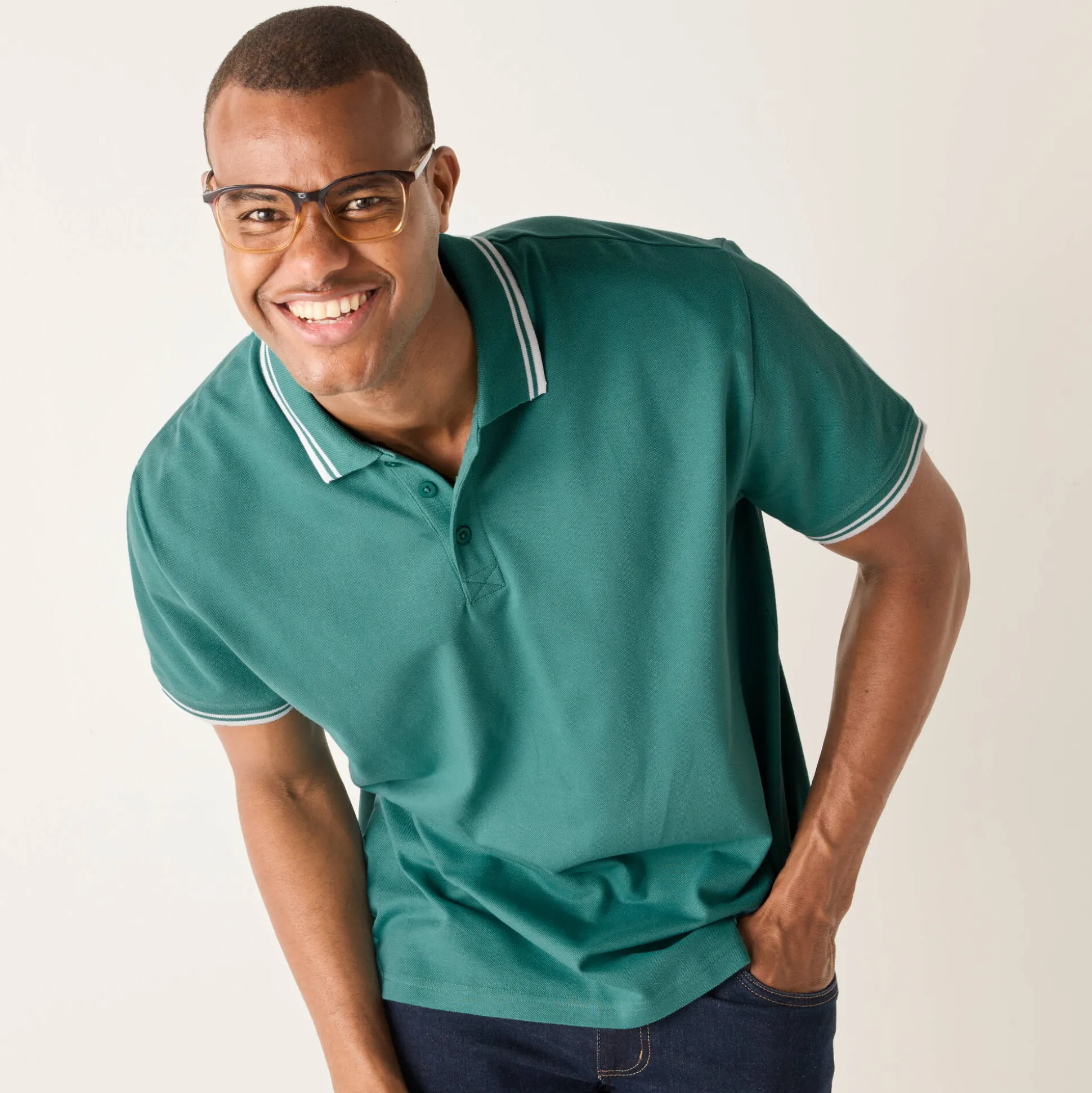 Effen polo in piquétricot met korte mouwen