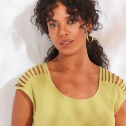 Effen tricot t-shirt met vetersluiting op de schouders