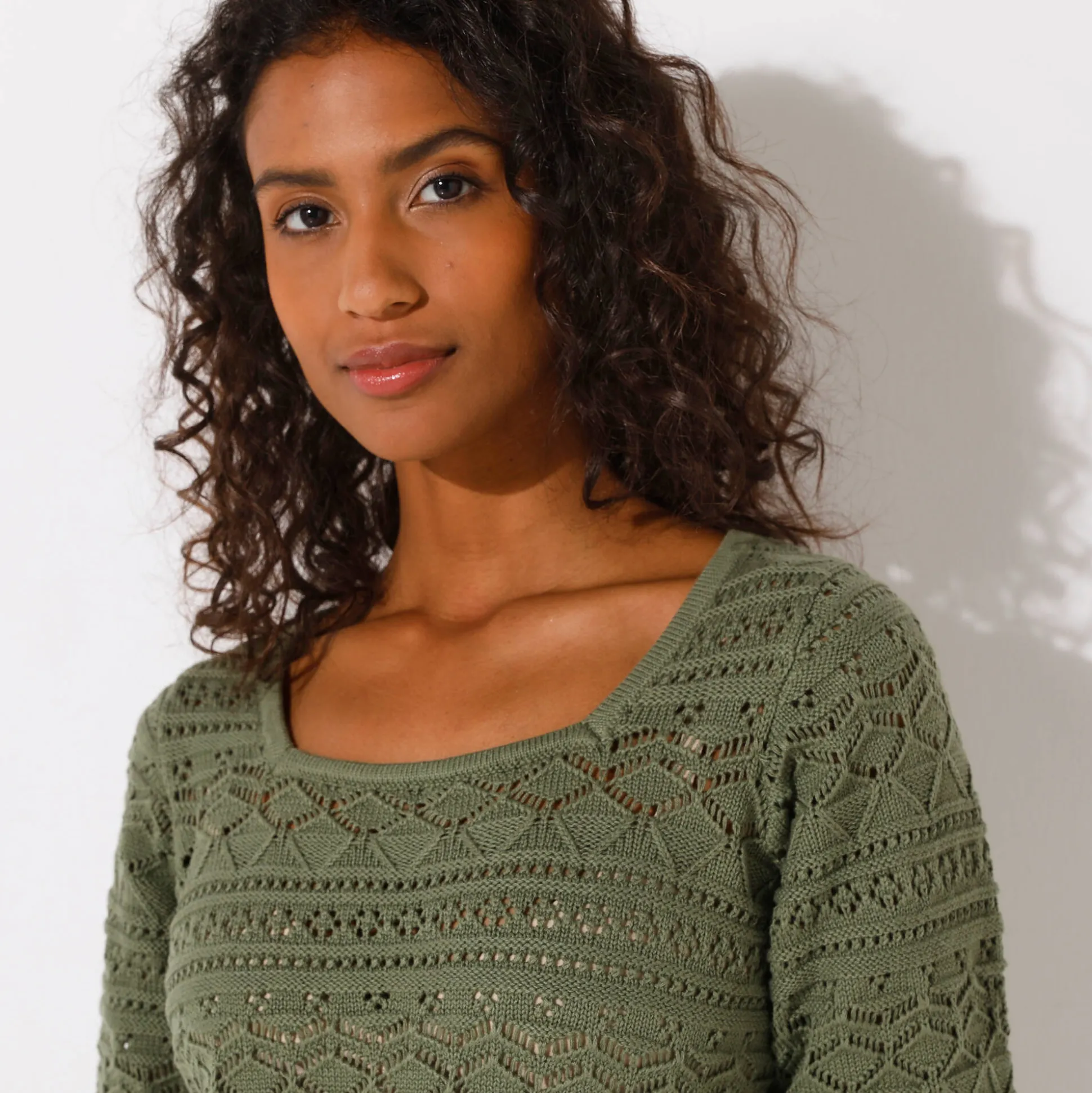 Effen trui met vierkante hals, ajourtricot